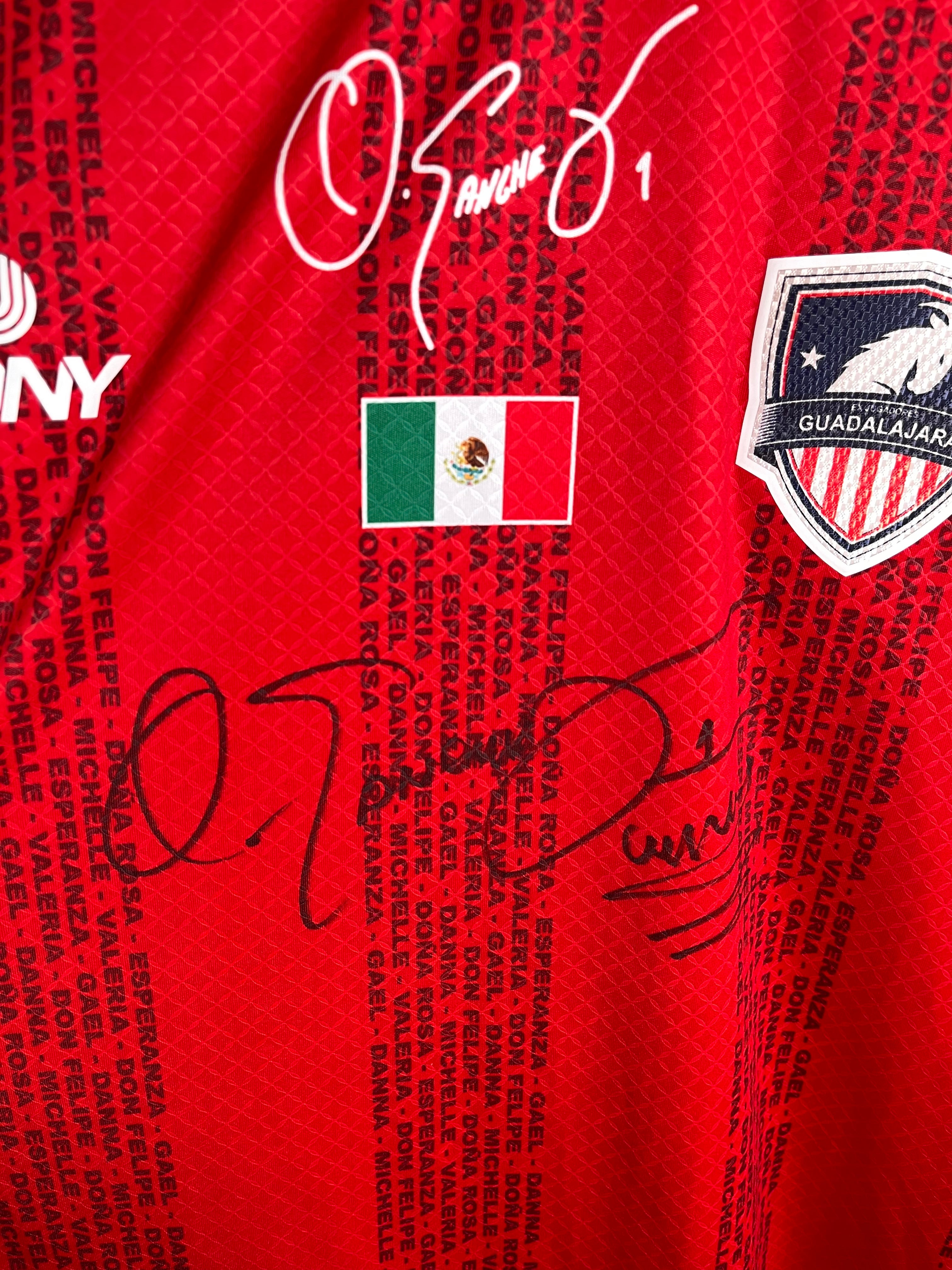 Jersey Ex-Jugadores Guadalajara Portero 2021 Versión Jugador Autografiada Oswaldo Sánchez (L)