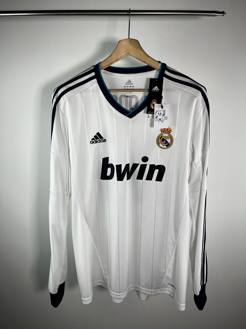 Jersey Real Madrid Local 2012 2013 Manga Larga *C/Etiquetas* Xabi Alonso (XL)