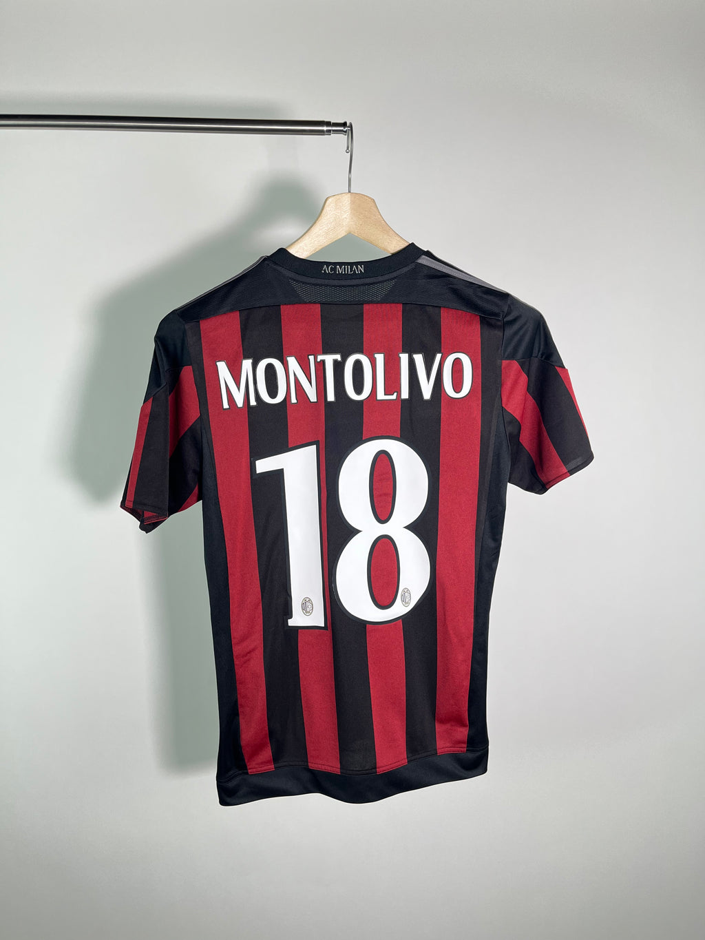 Jersey AC Milan Local 2015 2016 Riccardo Montolivo (S)