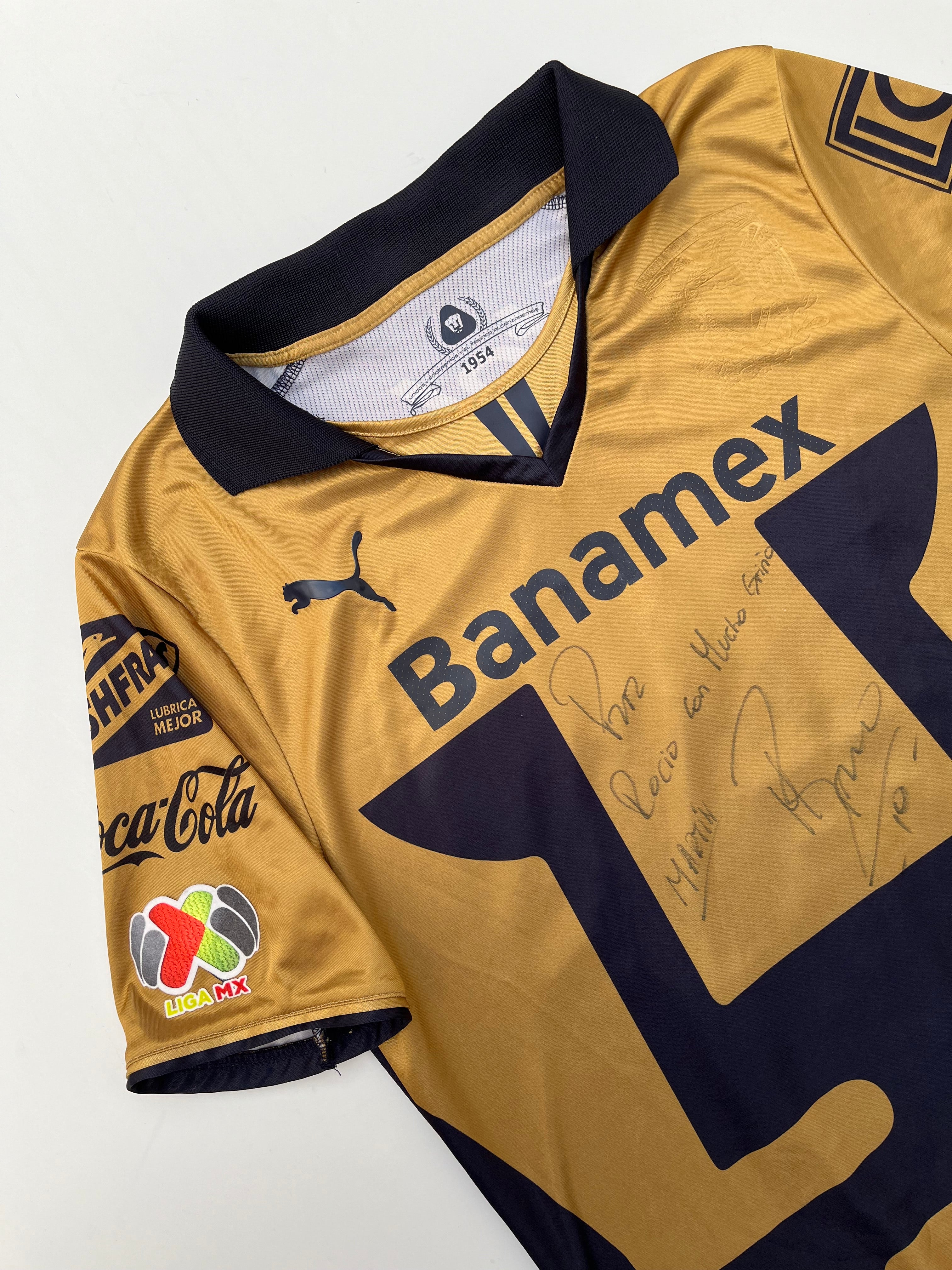 Jersey Pumas Visita 2013 2014 Utilería Autografiado por Martín Bravo (M)