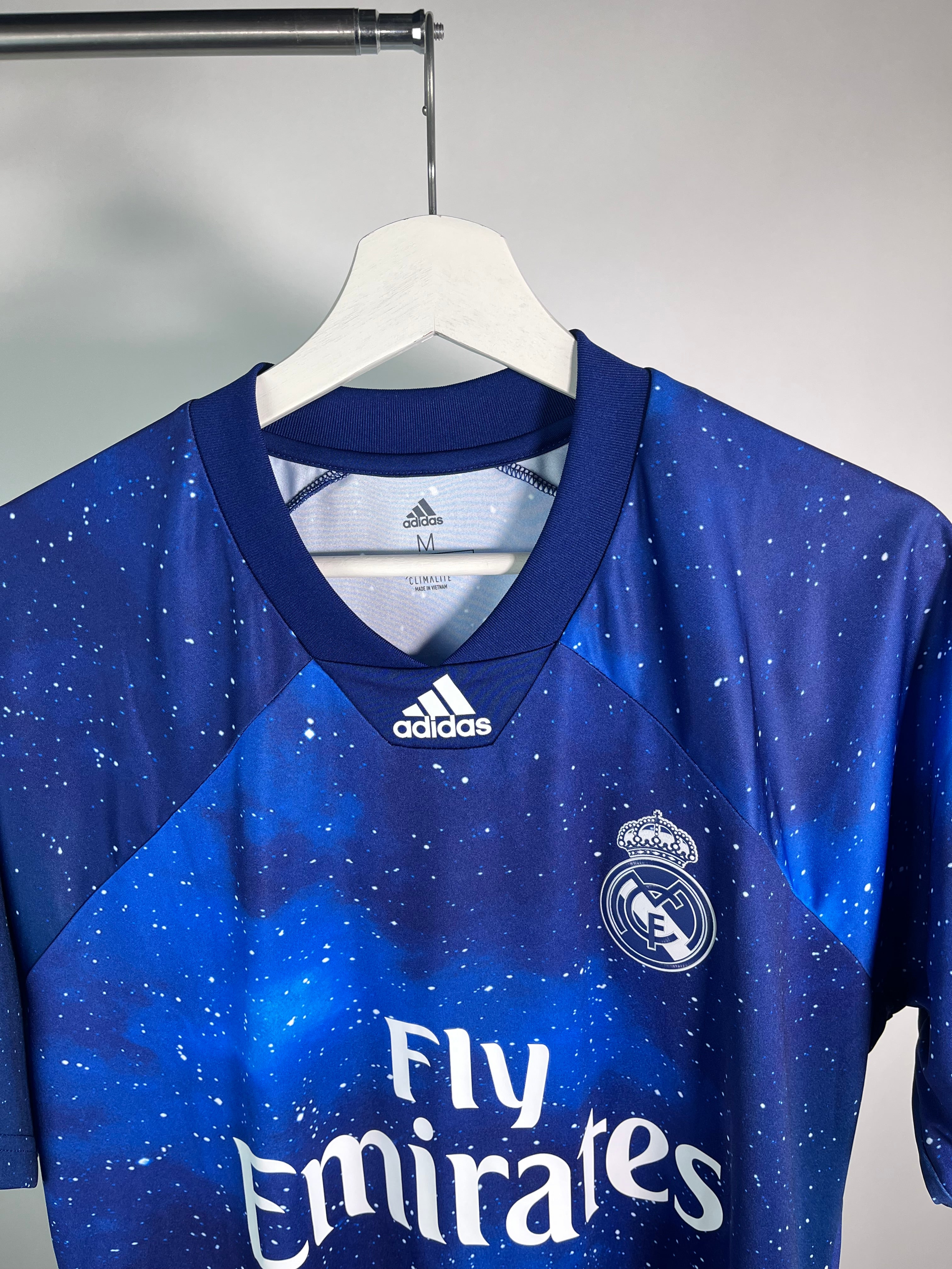 Jersey Real Madrid Especial EA Sports 2018 2019 (M)