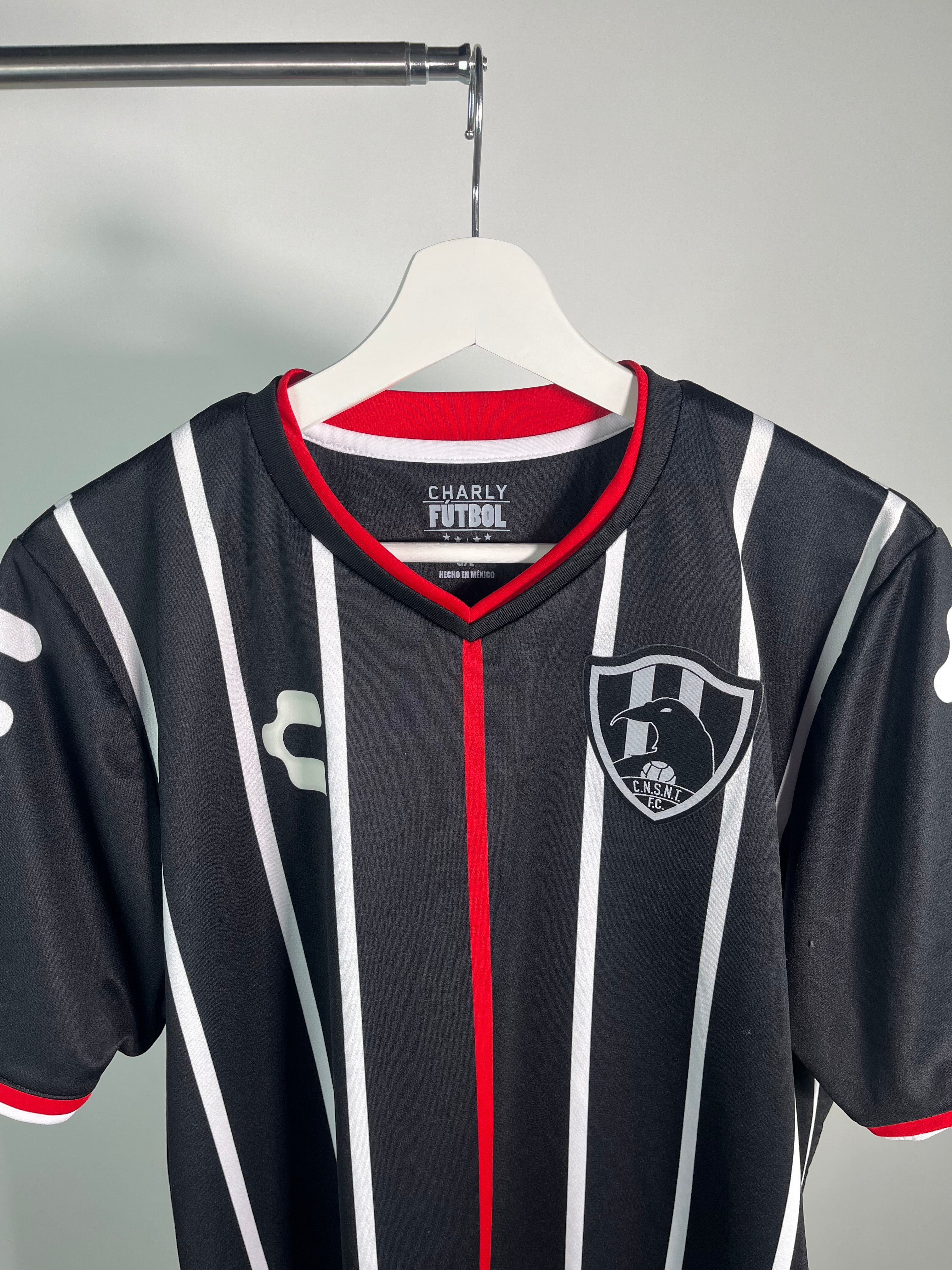 Jersey Club de Cuervos Visita 2017 (L)
