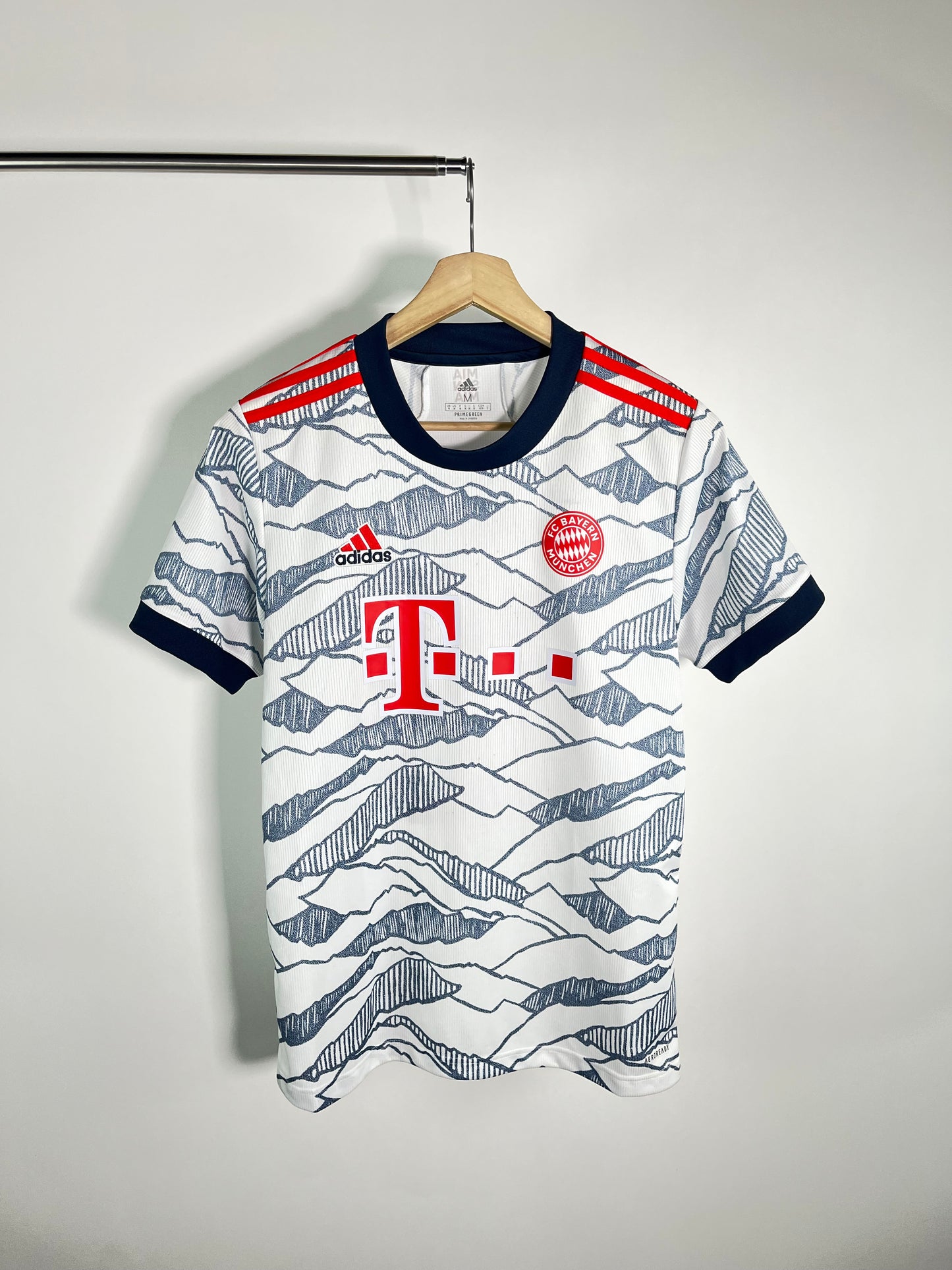 Jersey Bayern Munich Tercera 2021 2022 Alphonso Davies (M)