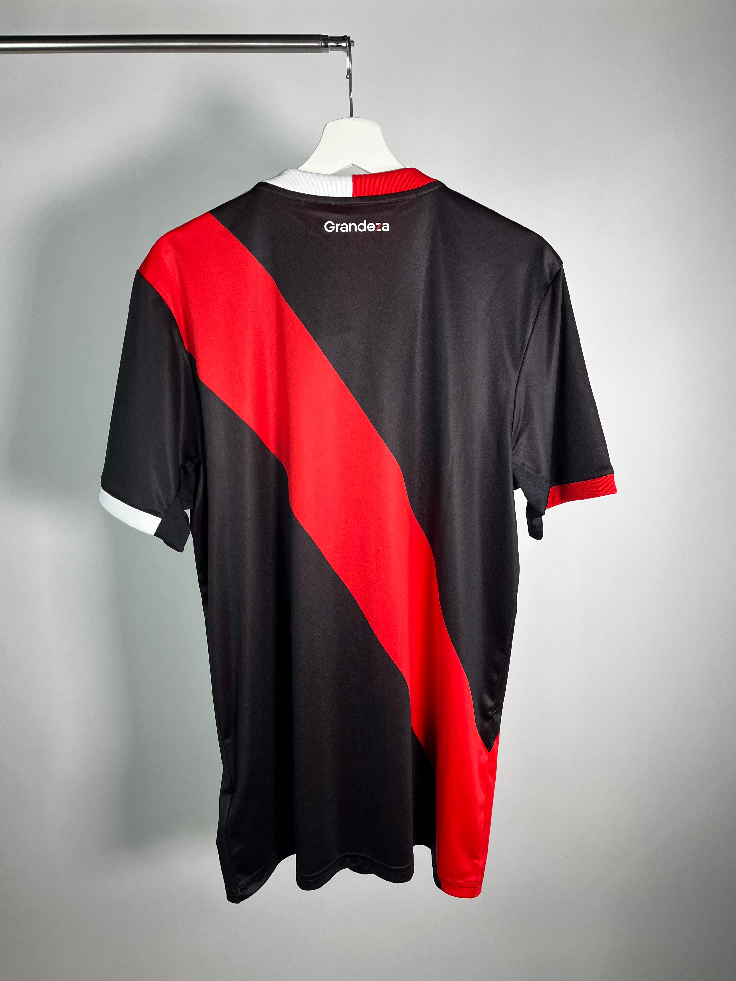 Jersey River Plate Tercera 2023 2024 *C/Etiquetas* (M)
