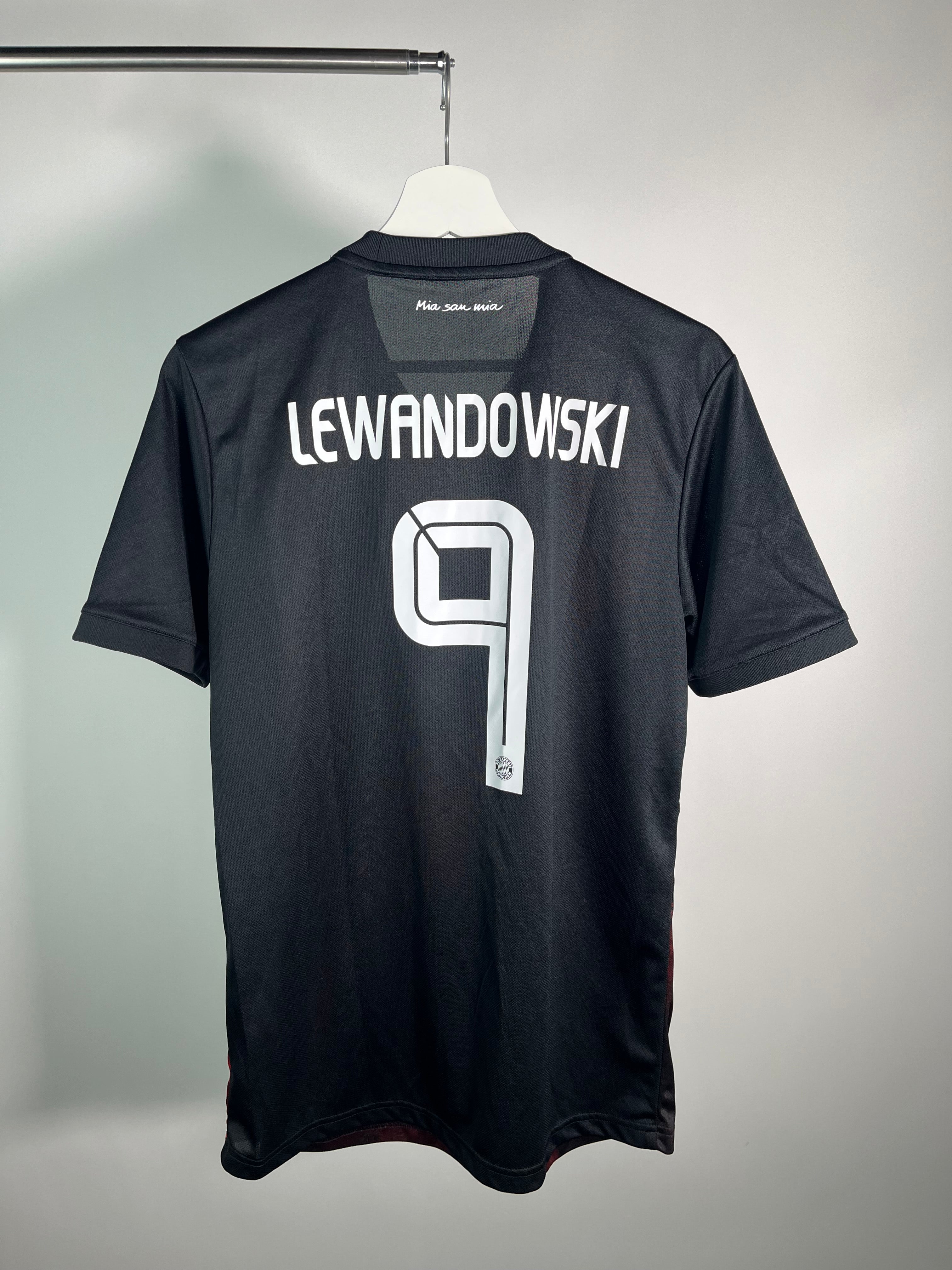 Jersey Bayern Munich Tercera 2020 2021 Robert Lewandowski (M)