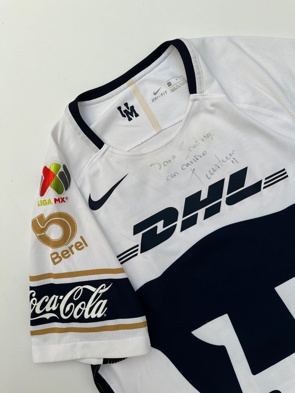 Jersey Pumas Visita 2017 2018 Utilería Autografiado por Fernando Quintana (L)
