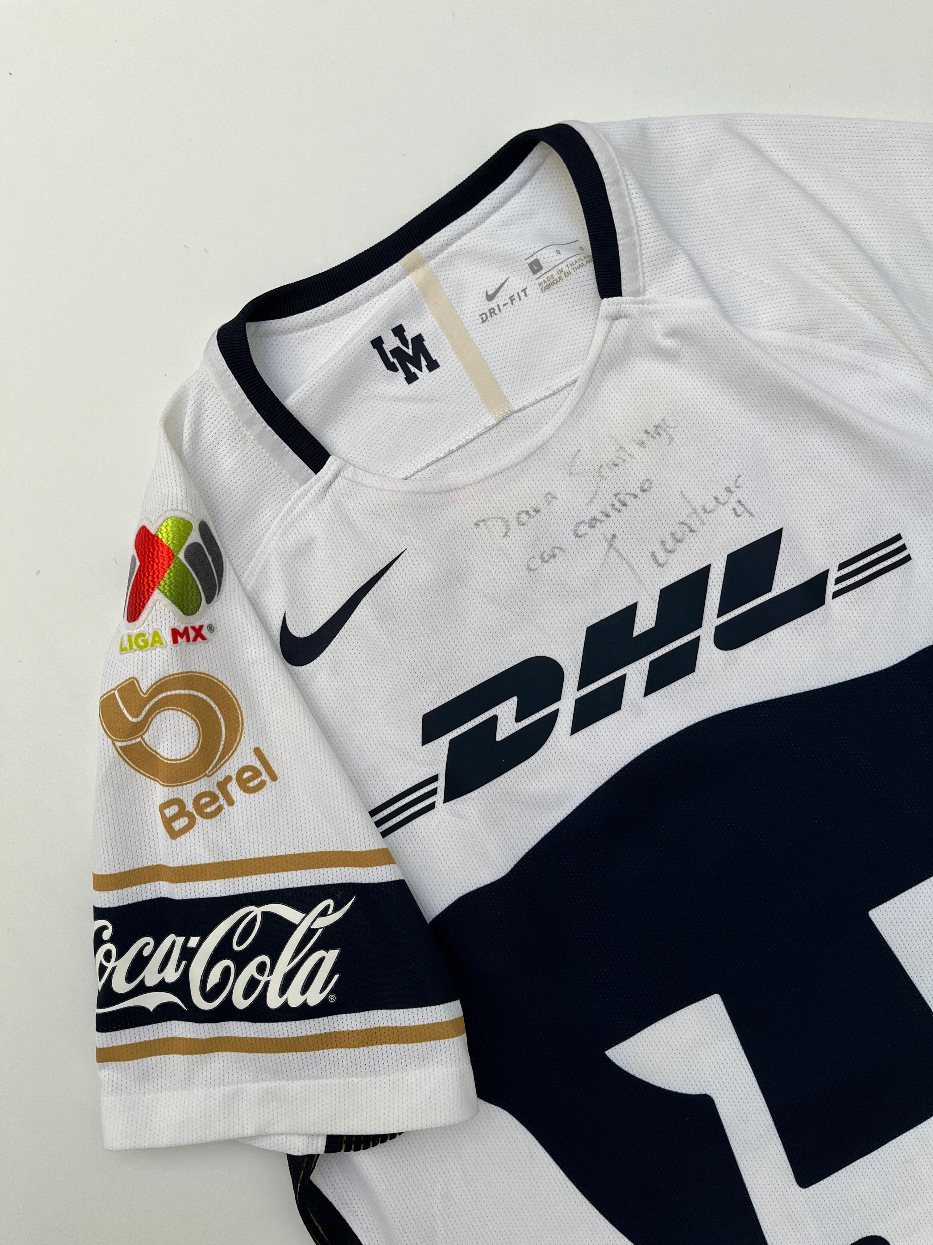 Jersey Pumas Visita 2017 2018 Utilería Autografiado por Fernando Quintana (L)