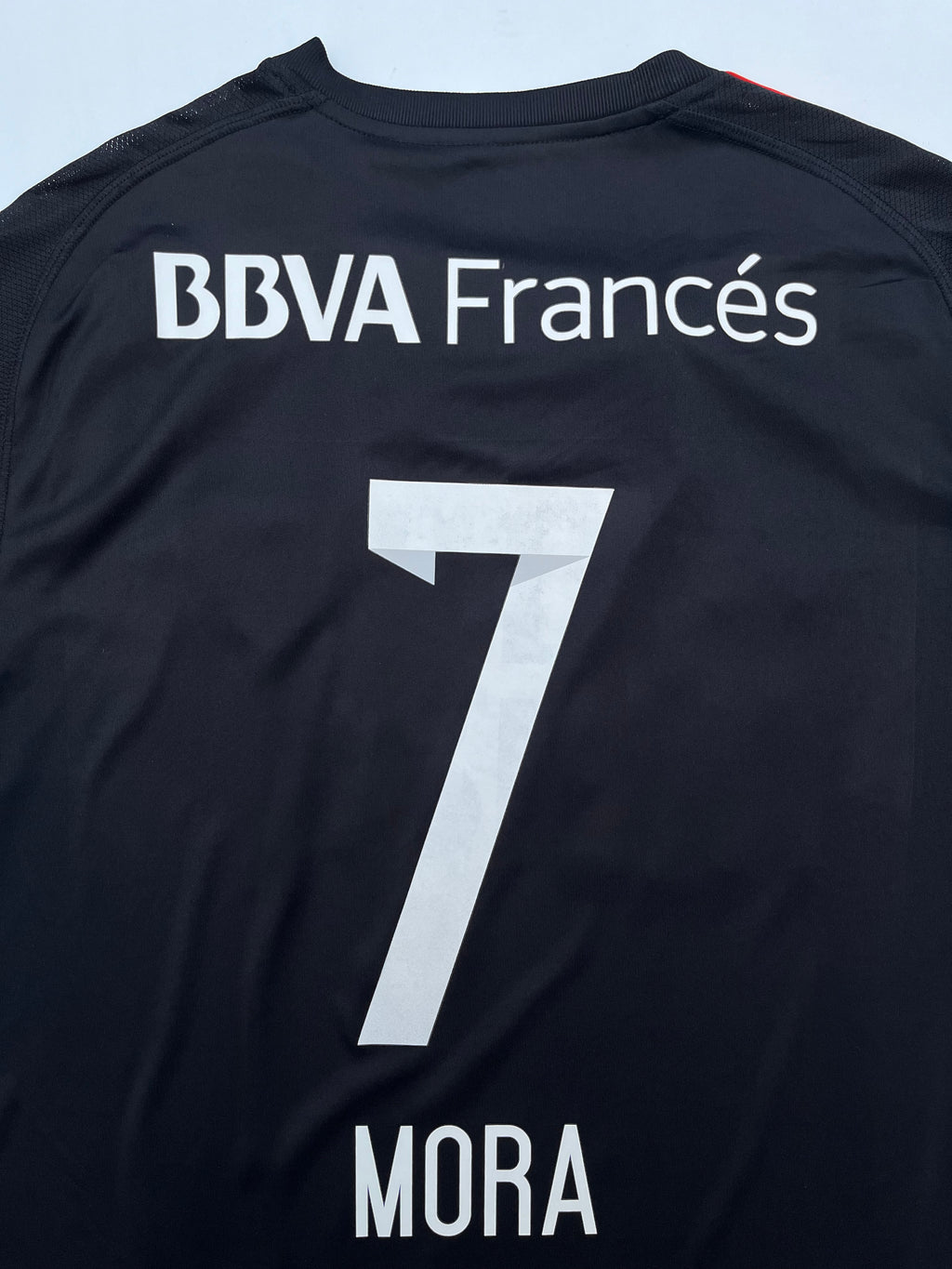 Jersey River Plate Visita 2015 2016 Rodrigo Mora (XL)