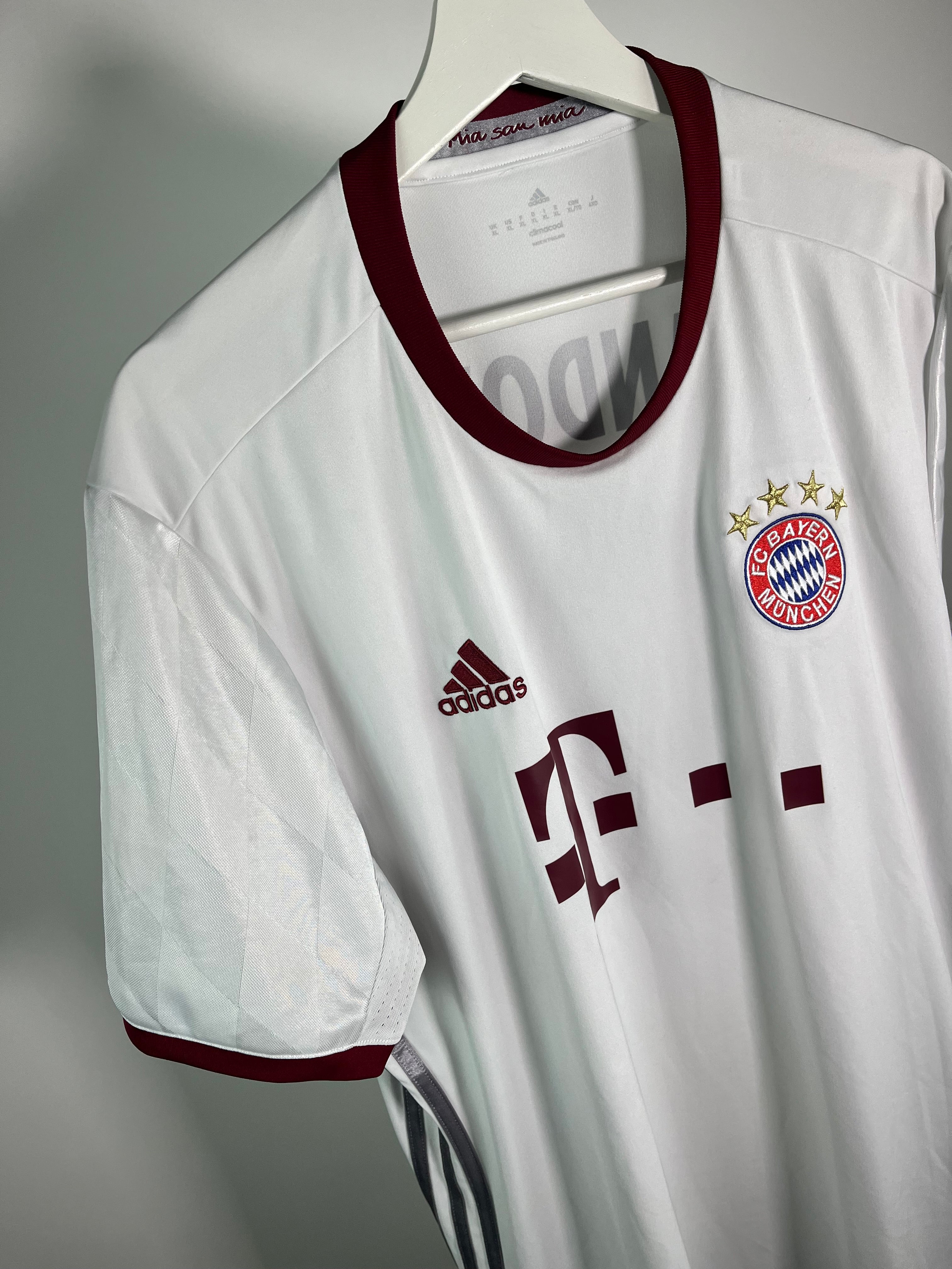 Jersey Bayern Munich Tercera 2016 2017 Robert Lewandowski (XL)