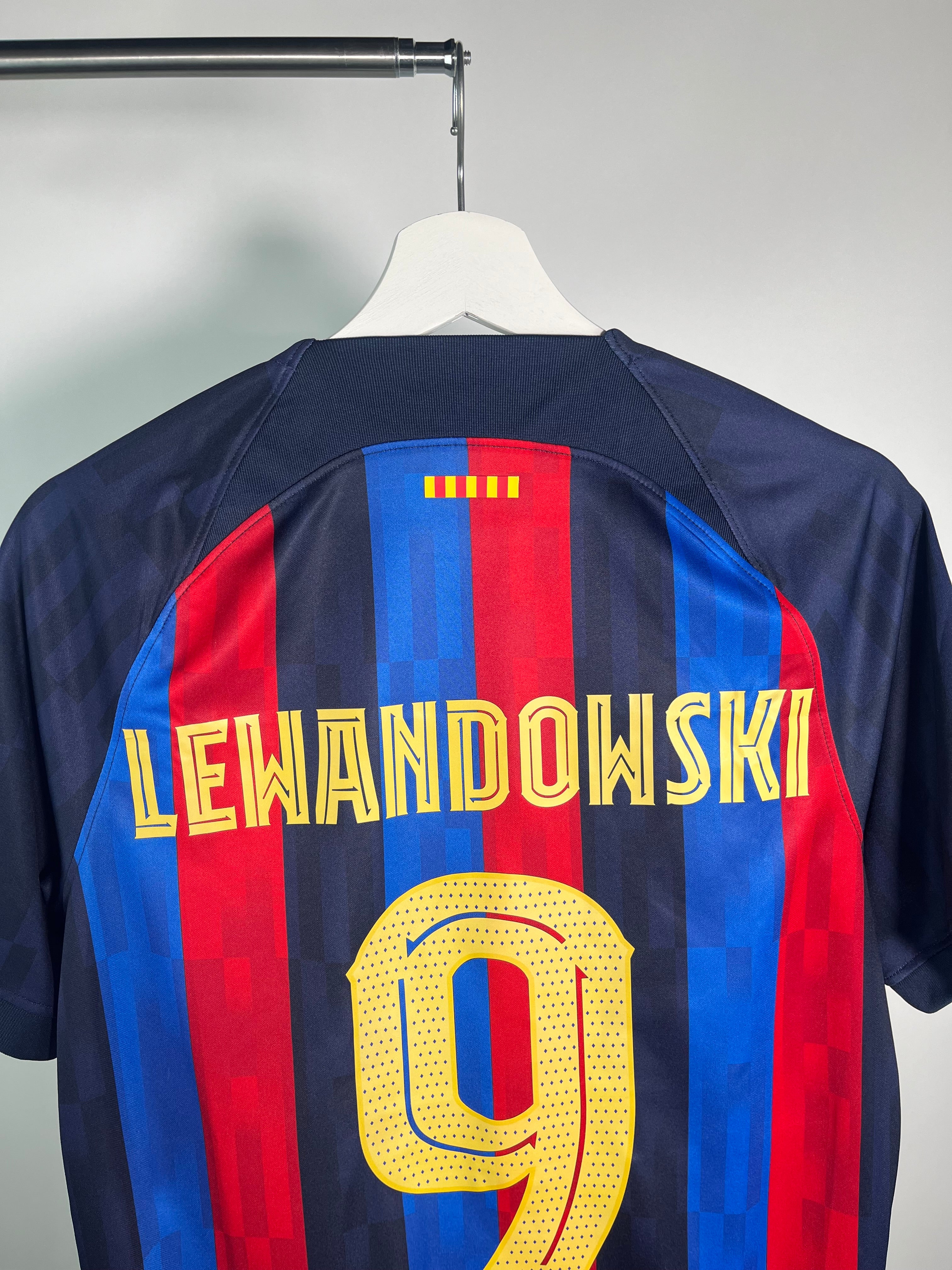 Jersey Barcelona Local 2022 2023 Robert Lewandowski (S)