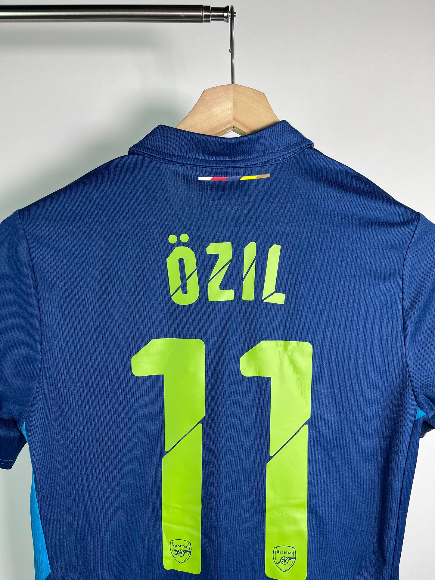 Jersey Arsenal Tercera 2014 2015 Mesut Özil (XS)