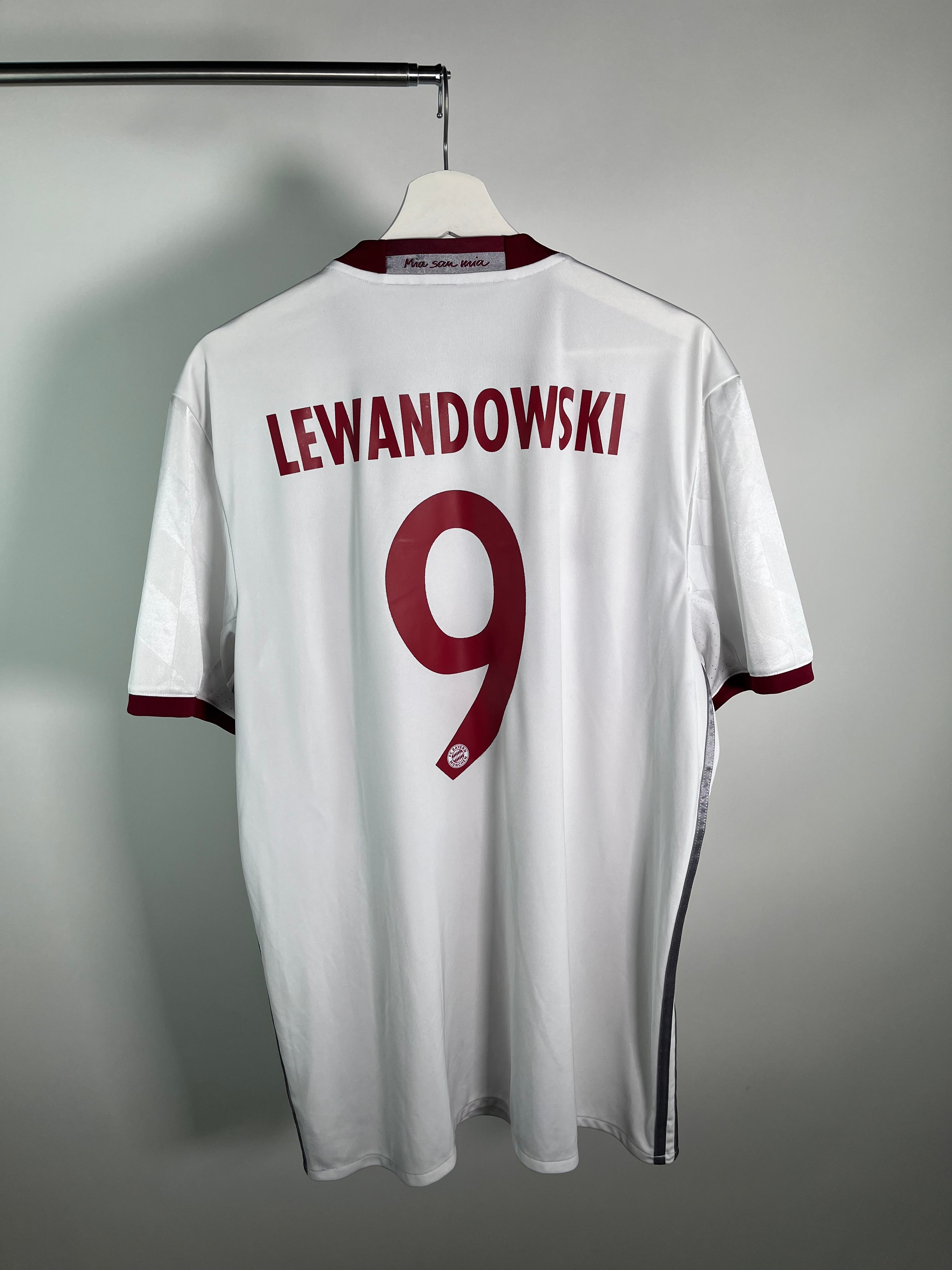Jersey Bayern Munich Tercera 2016 2017 Robert Lewandowski (XL)