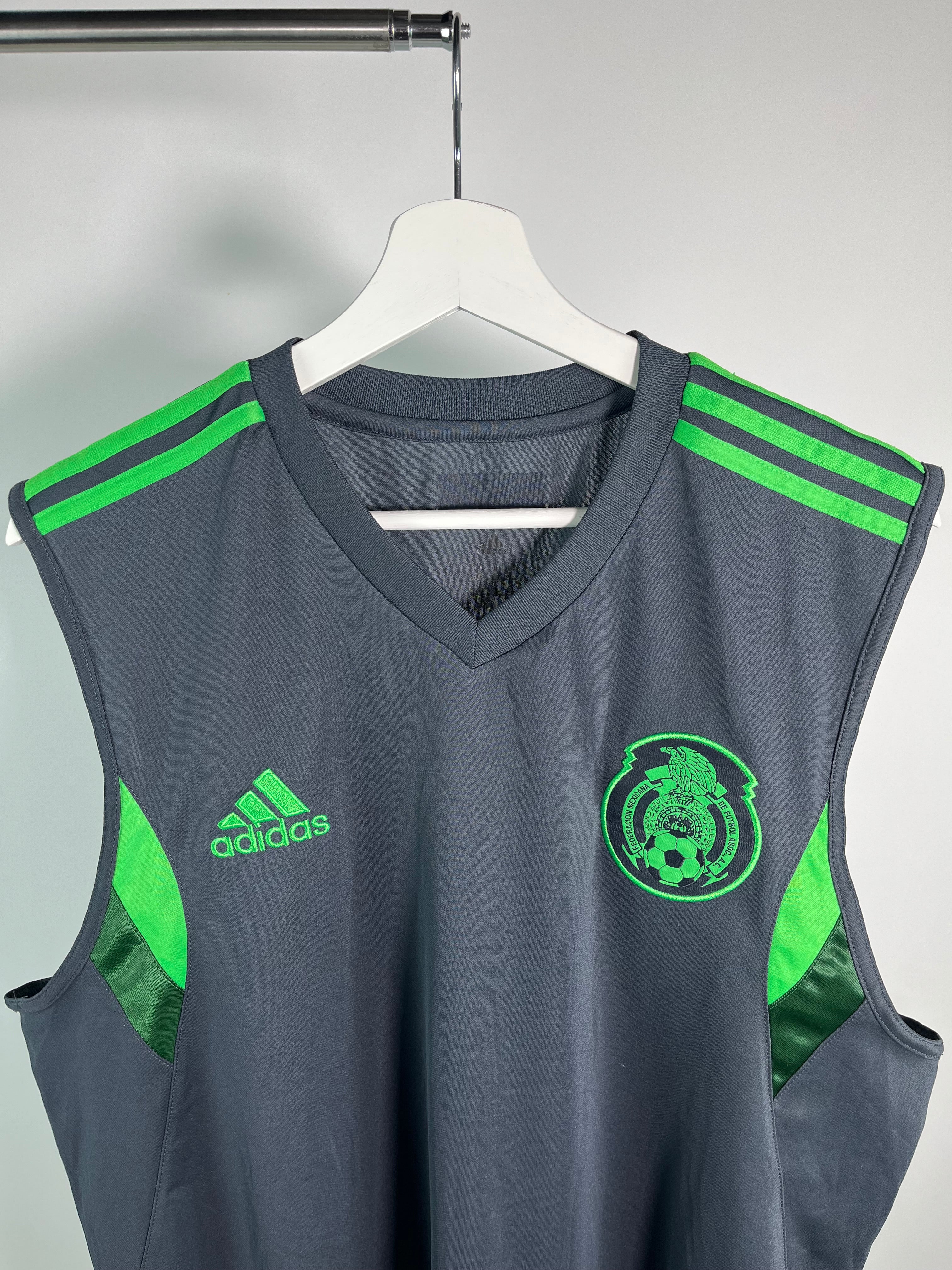 Jersey México Entrenamiento 2014 2015 *Sin Mangas* Versión Jugador (XL)
