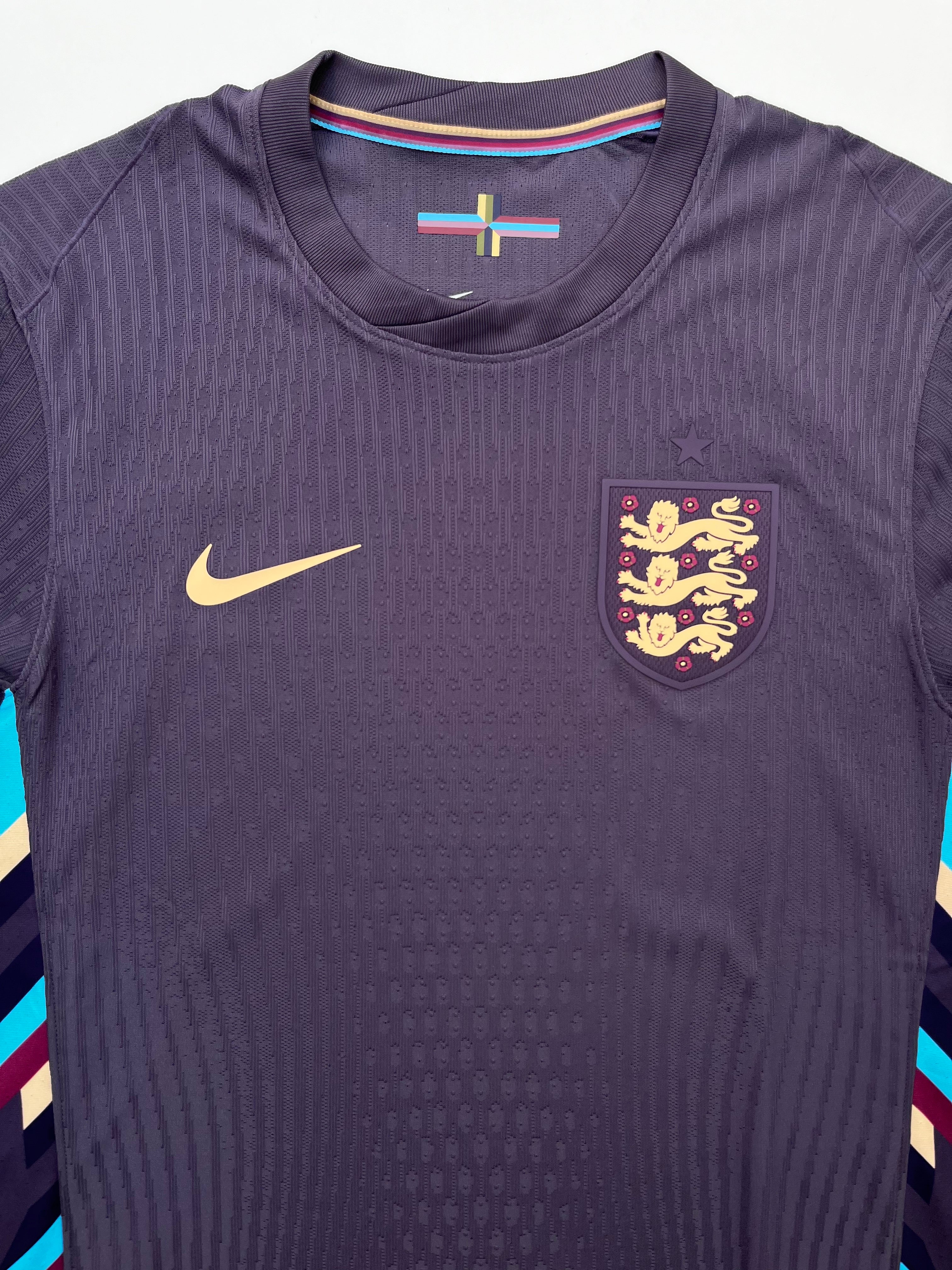 Jersey Inglaterra Visita 2024 2025 *C/Etiquetas* Versión Jugador (S)