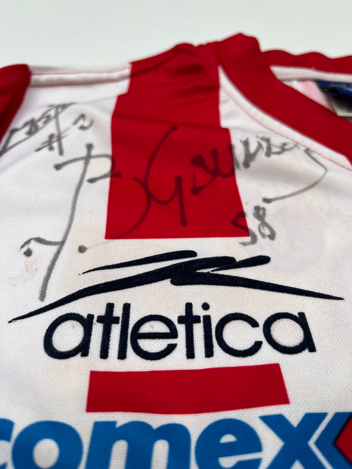 Jersey Chivas Local 2001 2002 Utilería Ramón Morales Autografiado (L)