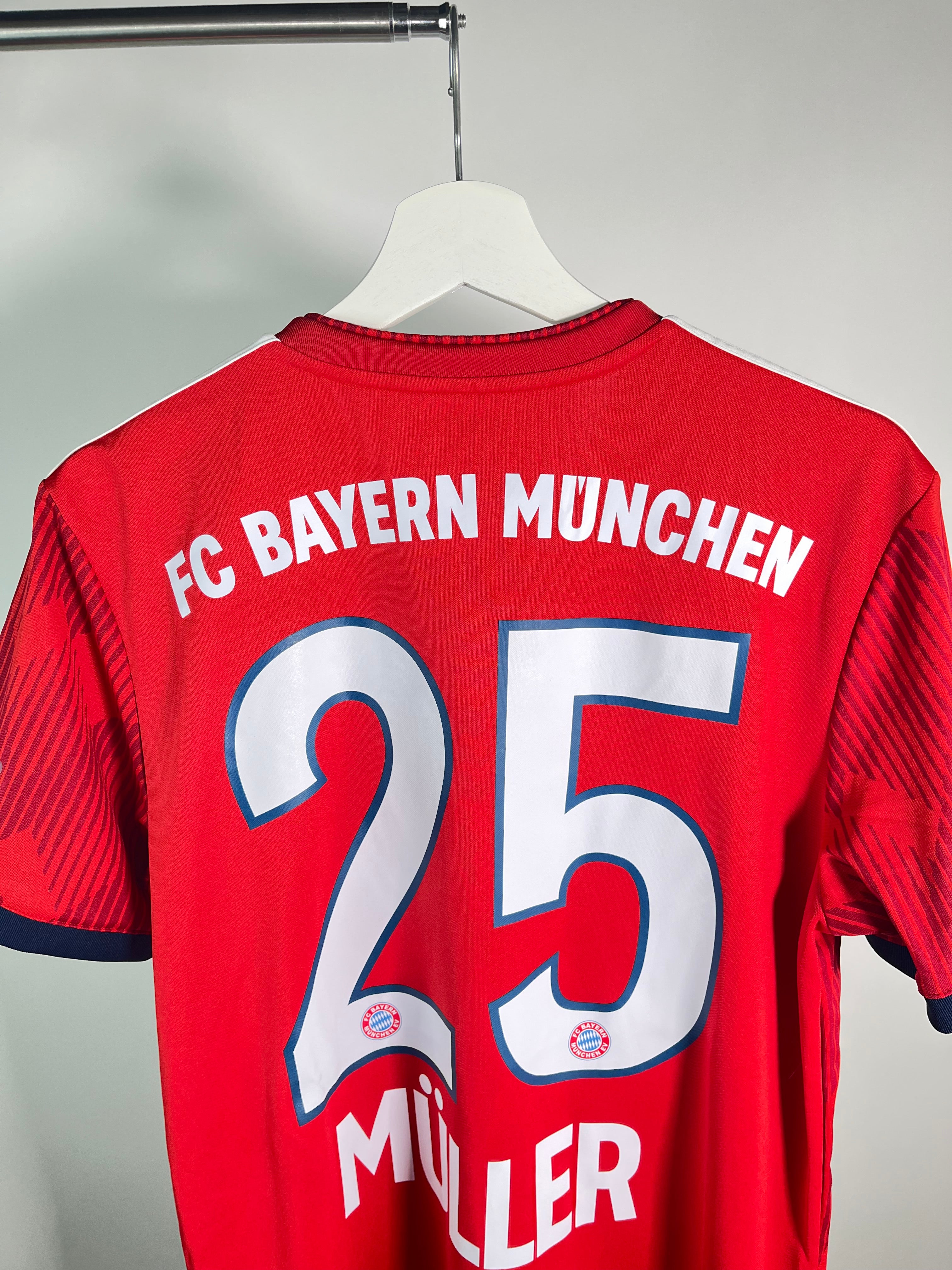 Jersey Bayern Munich Local 2018 2019 Thomas Müller (M)