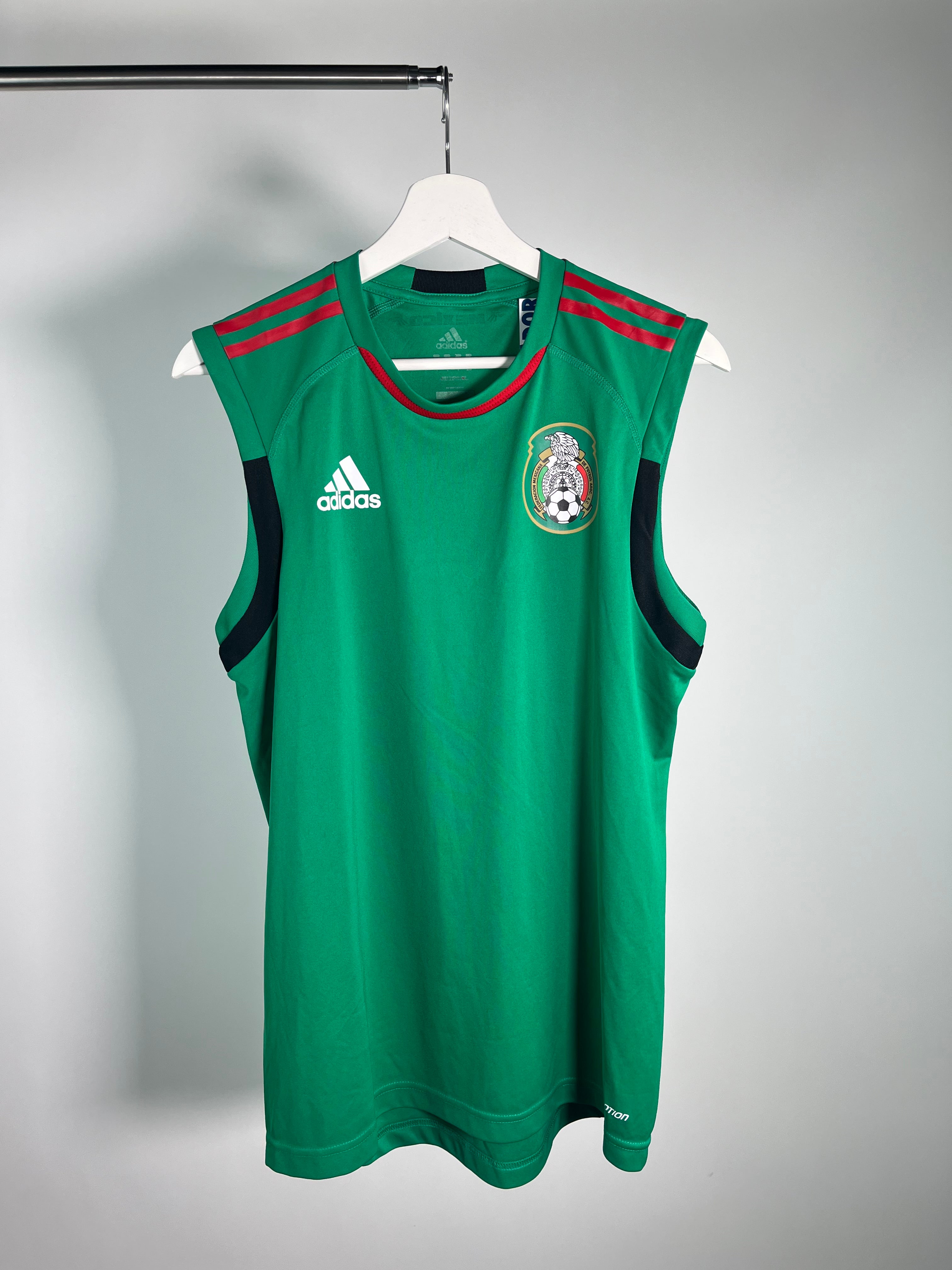 Jersey México Entrenamiento 2010 2011 Versión Jugador *Sin Mangas* (M)