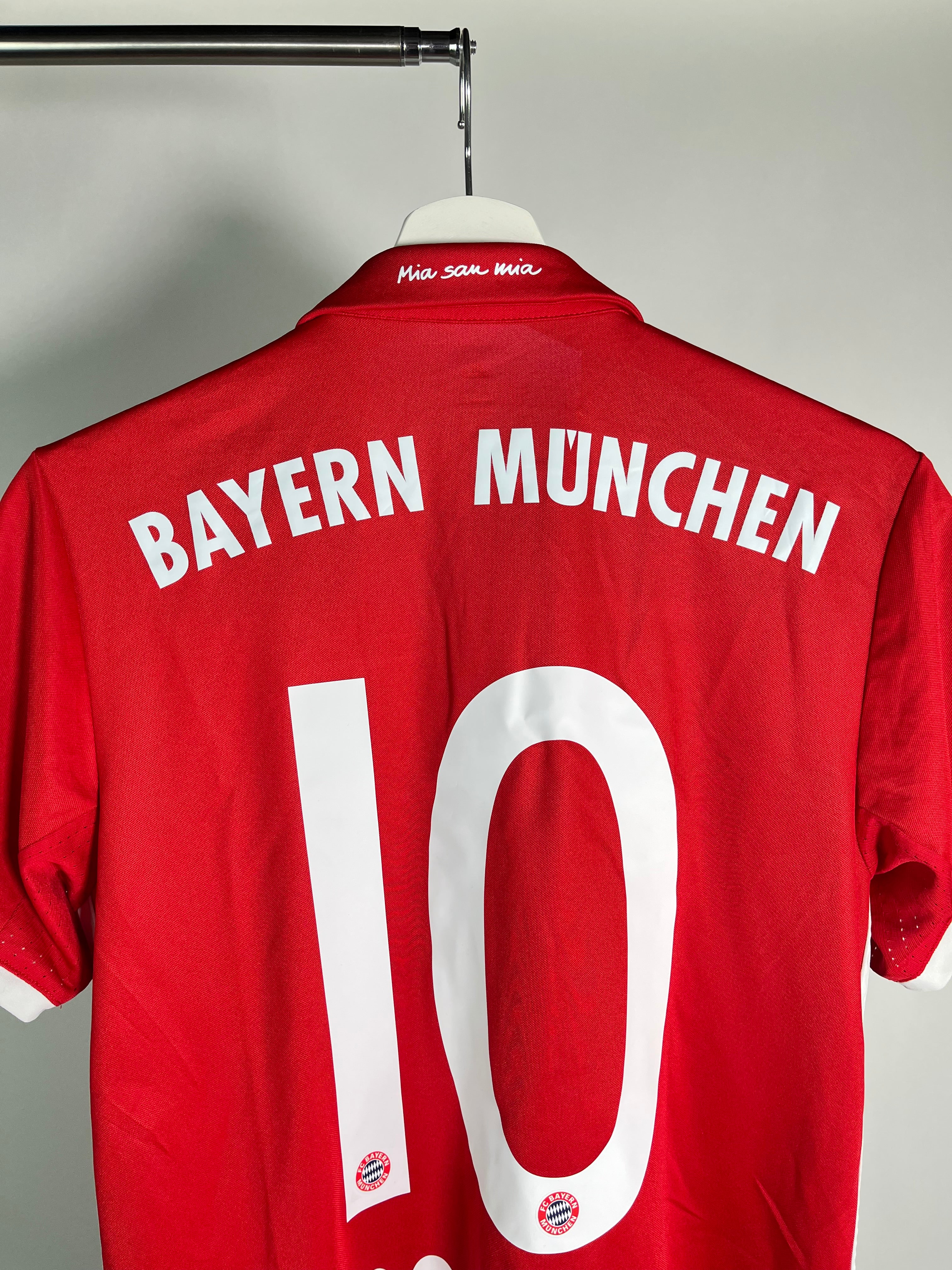 Jersey Bayern Munich Local 2016 2017 Arjen Robben (S)