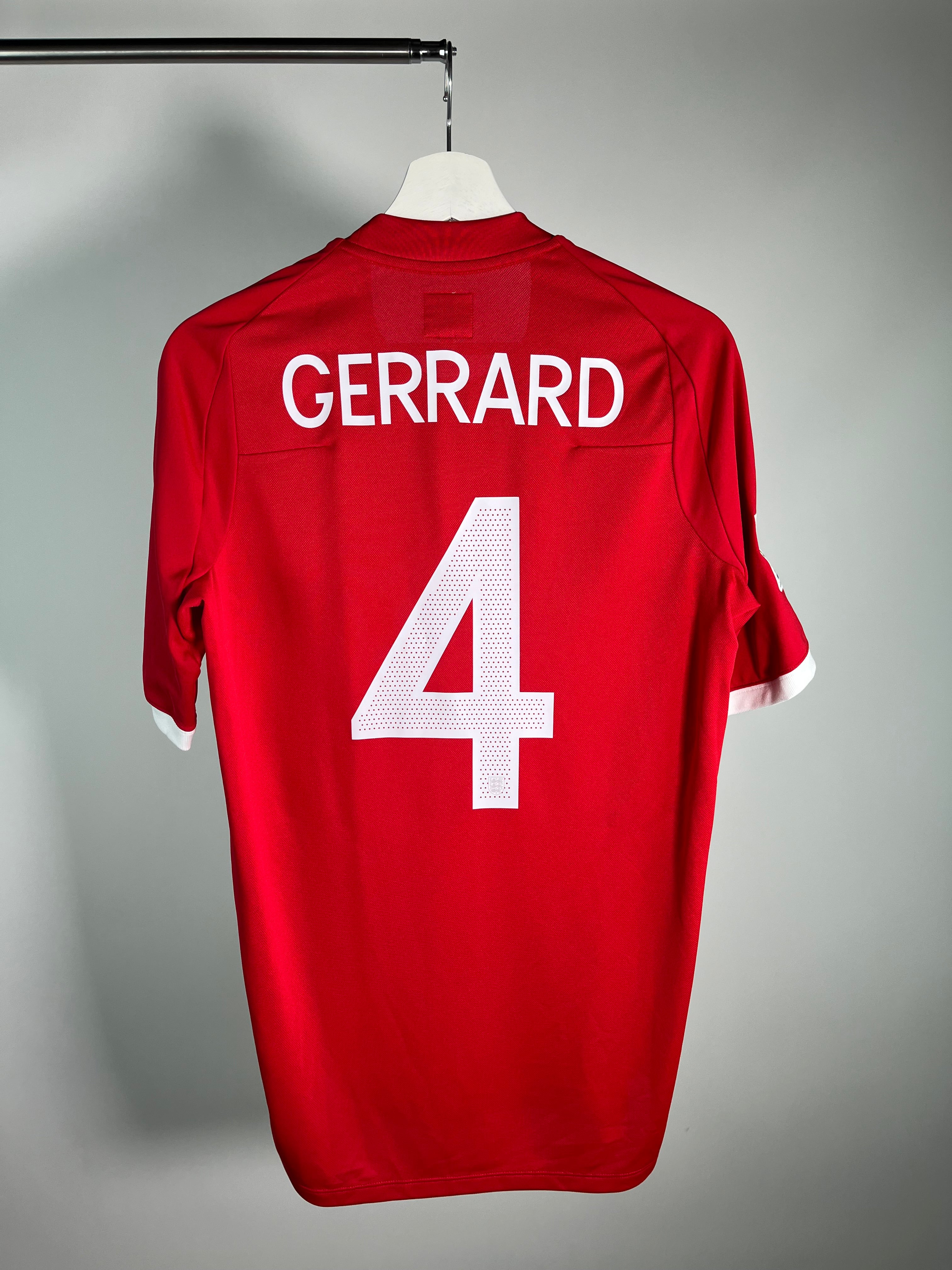 Jersey Inglaterra Visita 2010 2012 *Mundial Sudáfrica* Steven Gerrard (S)