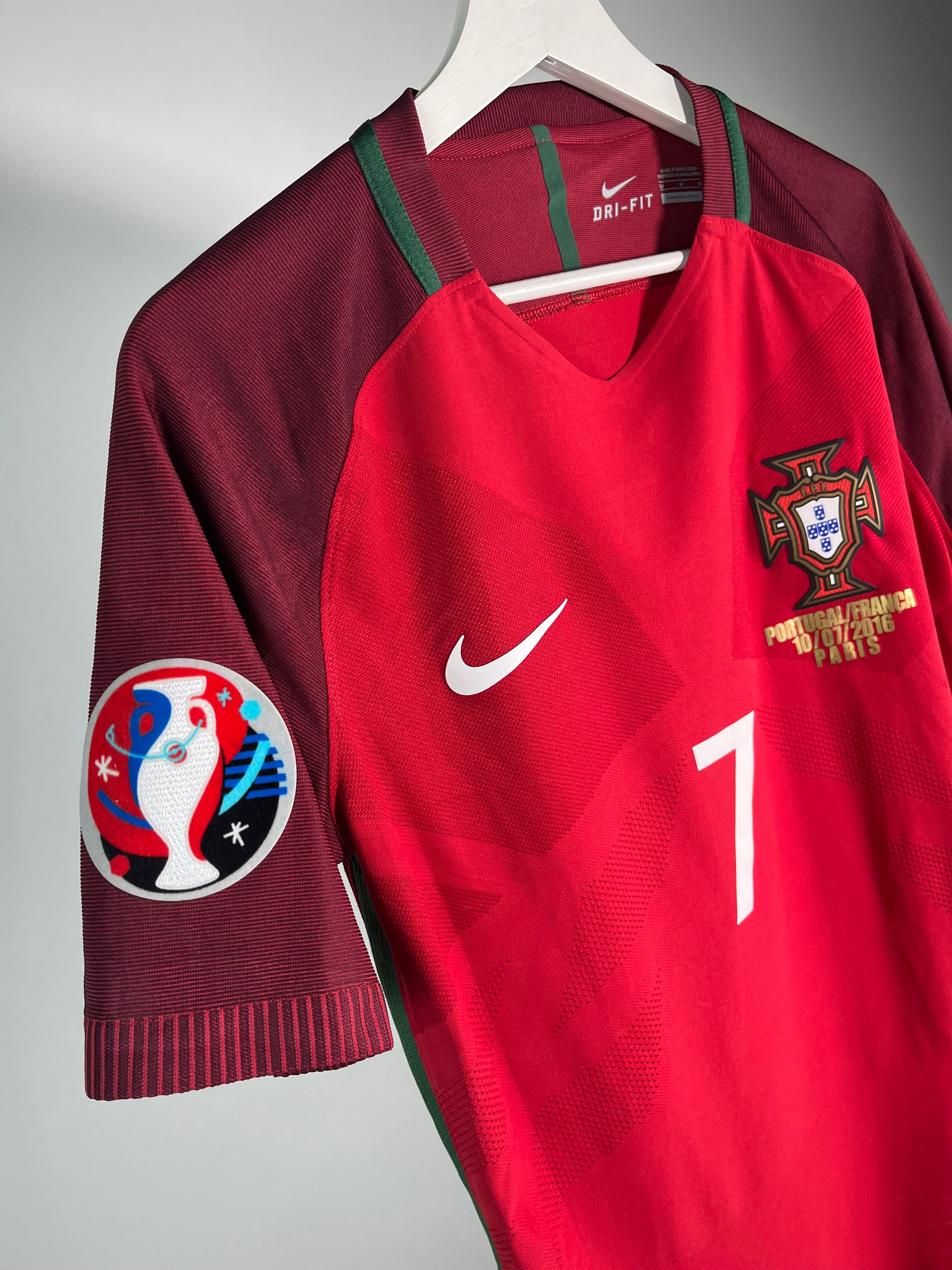 Jersey Portugal Local 2016 2018 Versión Jugador *Match Detail vs Francia* Cristiano Ronaldo (M)