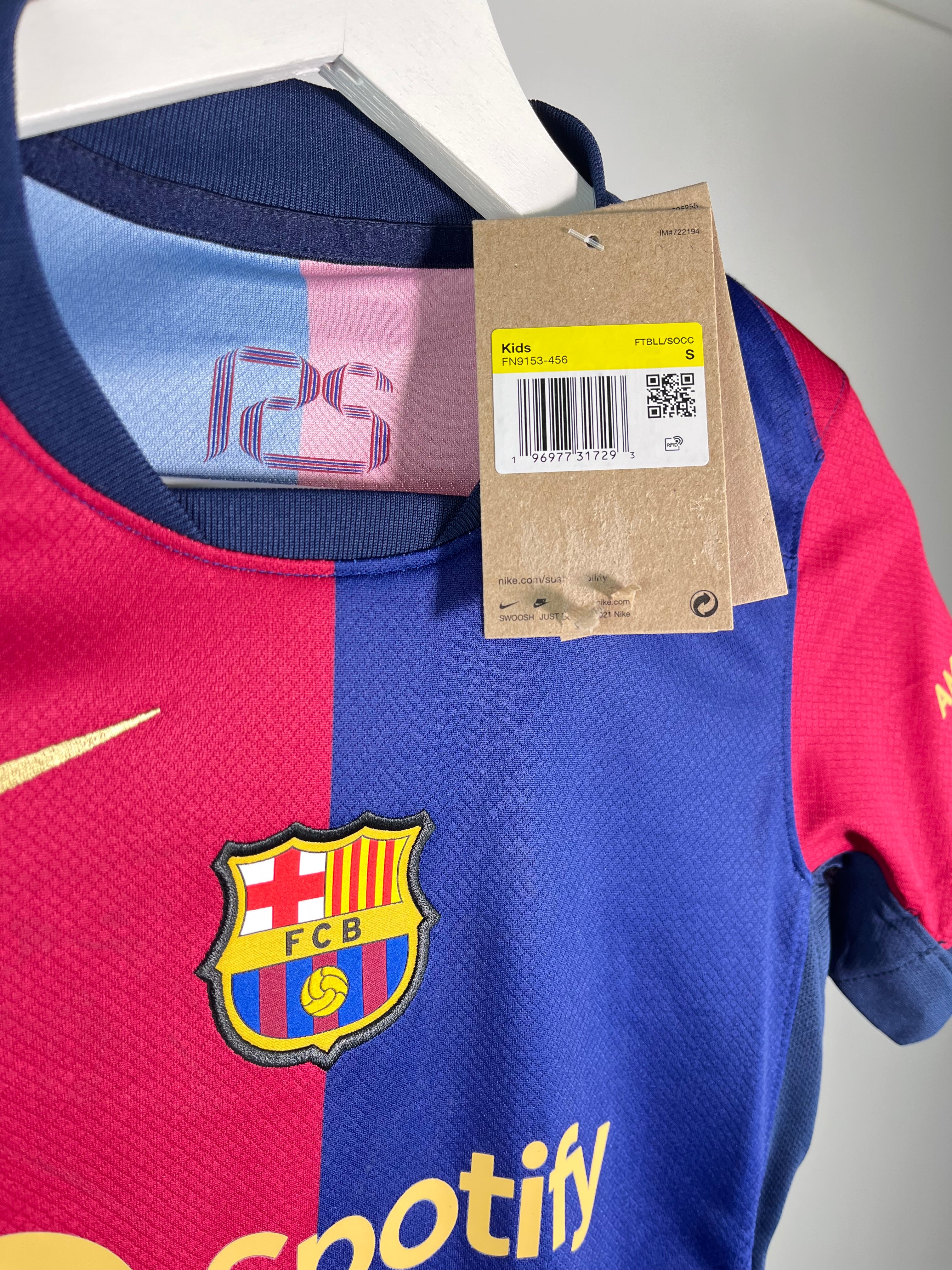 Jersey Barcelona Local 2024 2025 *C/Etiquetas* (S Niño)