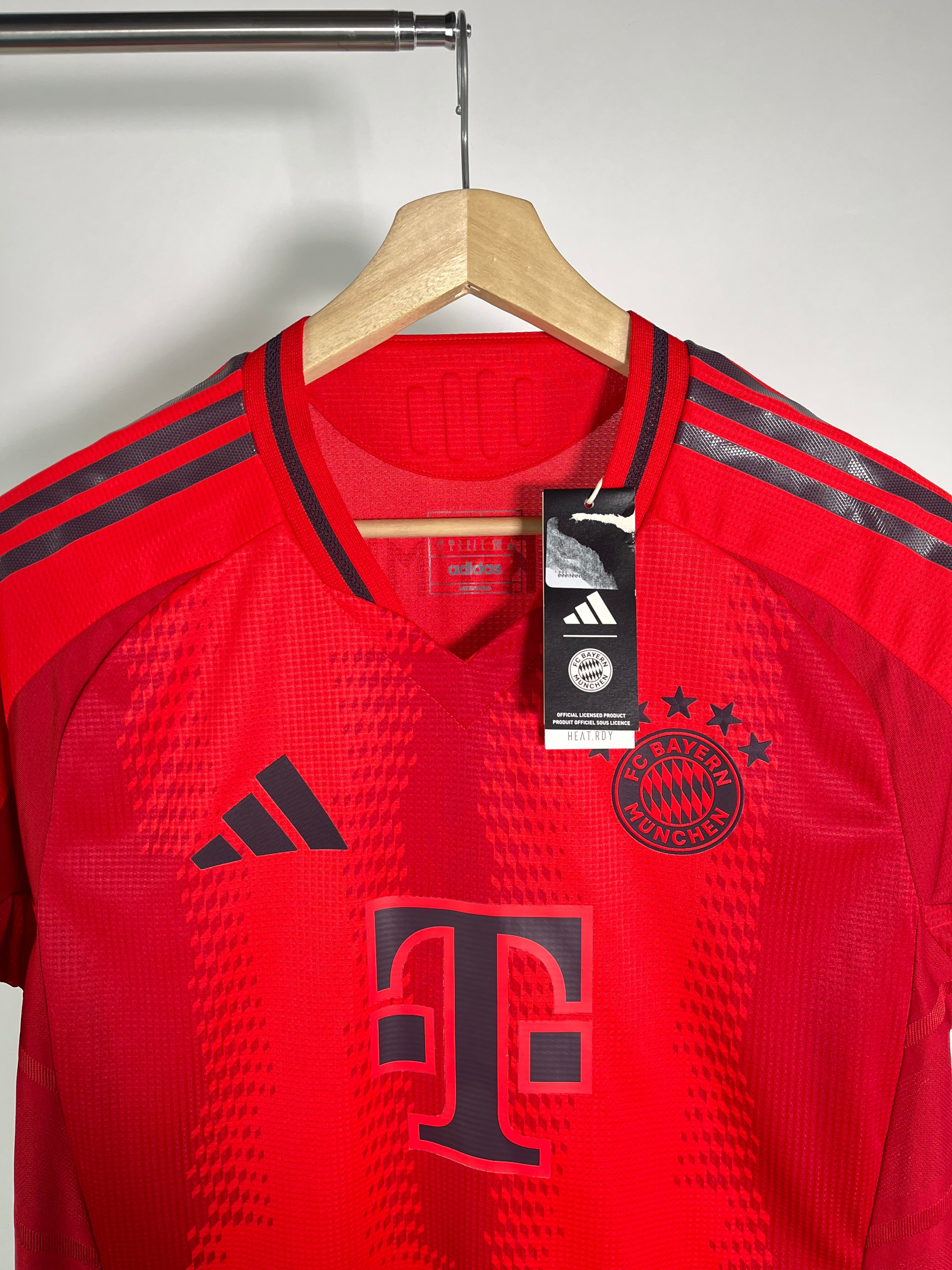 Jersey Bayern Munich Local 2024 2025 Versión Jugador *C/Etiquetas* (L)