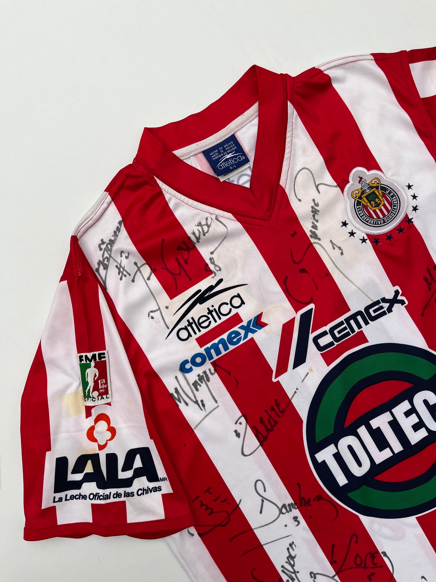 Jersey Chivas Local 2001 2002 Utilería Ramón Morales Autografiado (L)