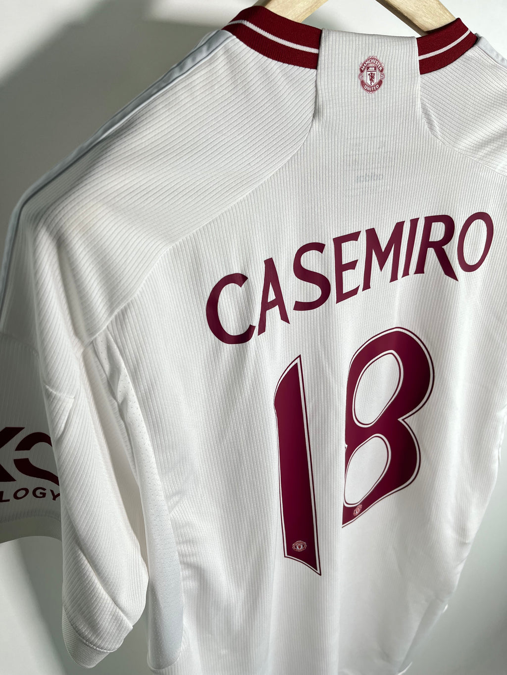 Jersey Manchester United Tercera 2023 2024 Casemiro (XL)