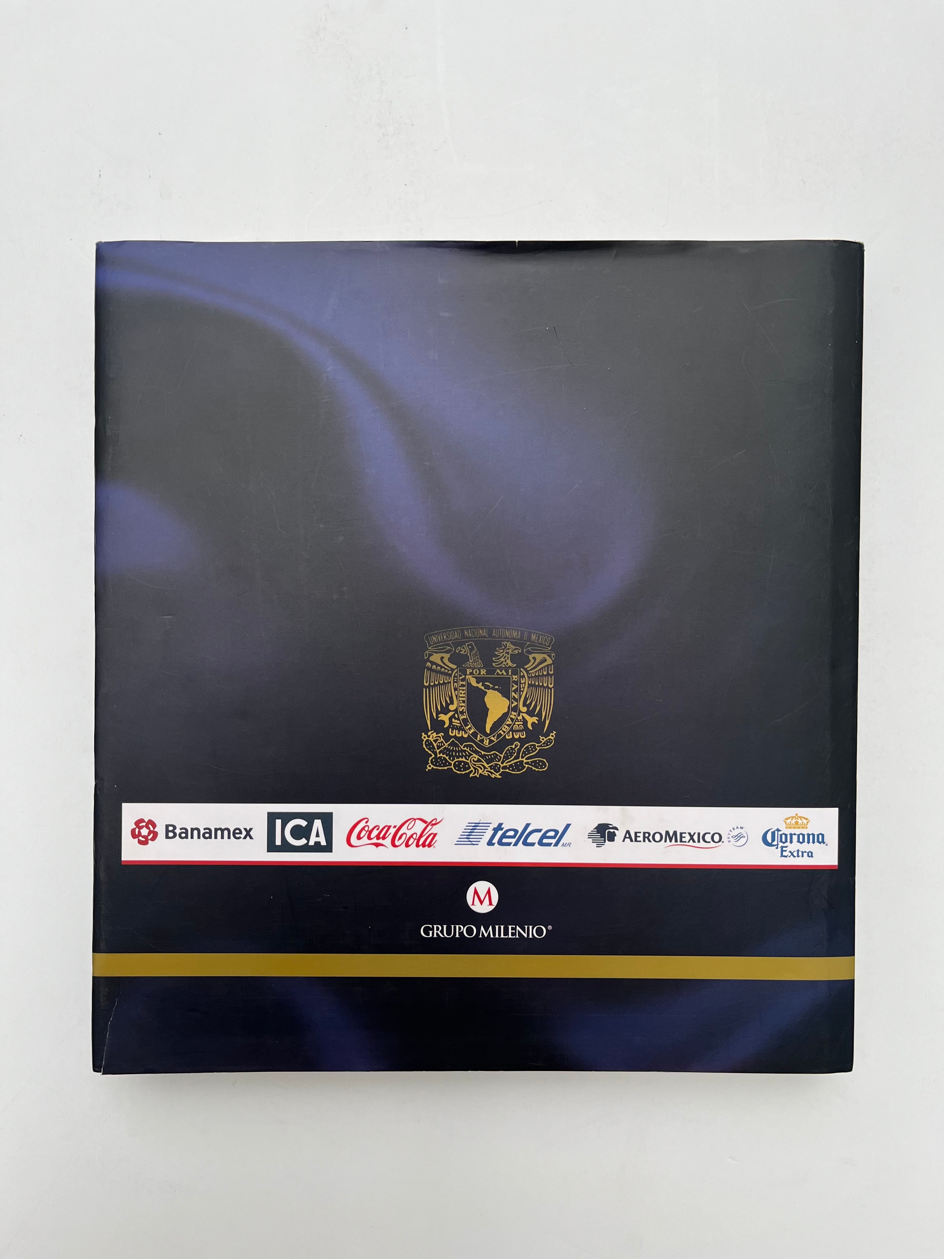 Libro Pumas Campeonatos En Azul y Oro Edición Pasta Dura