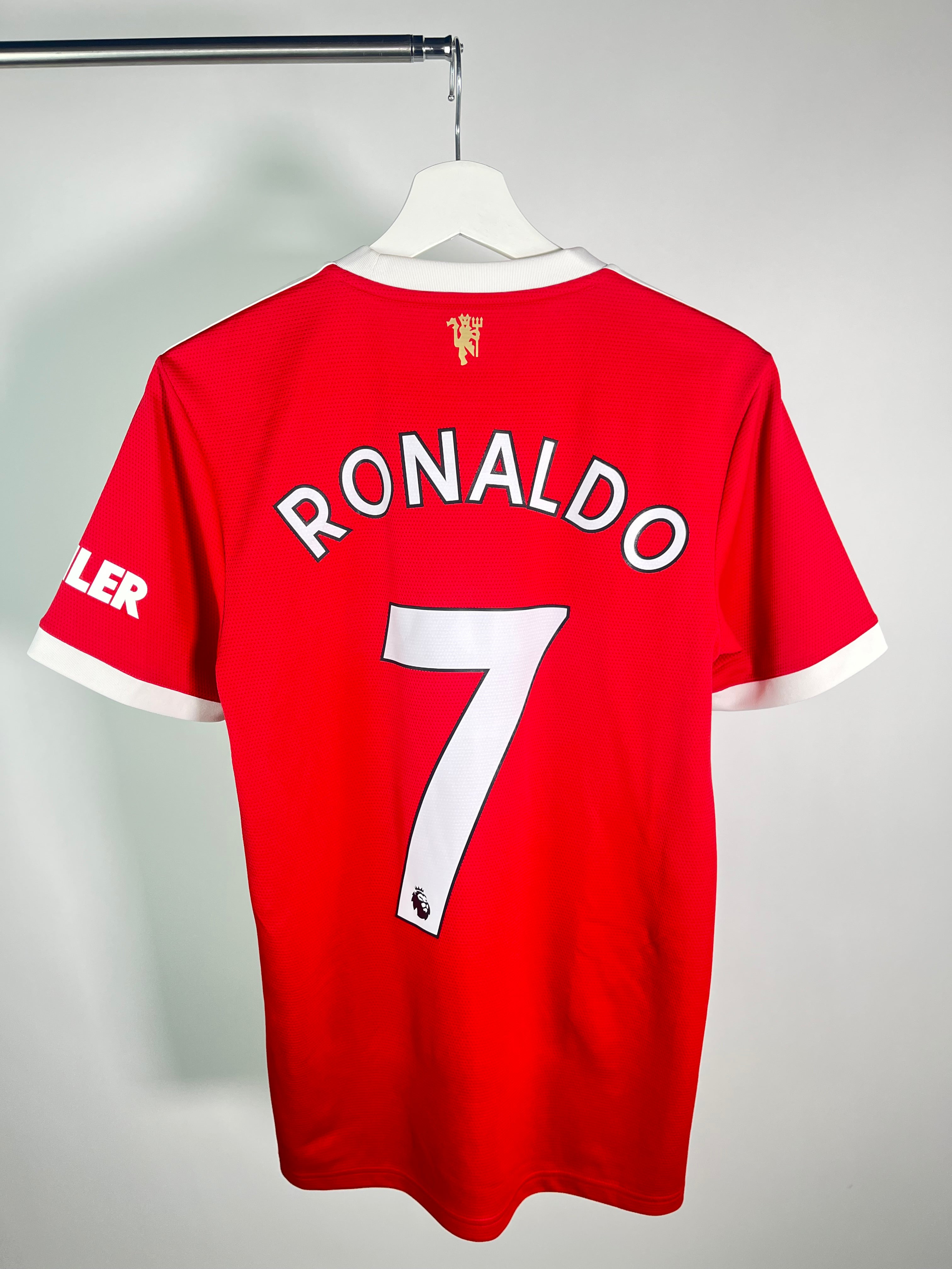 Jersey Manchester United Local 2021 2022 Cristiano Ronaldo (S)
