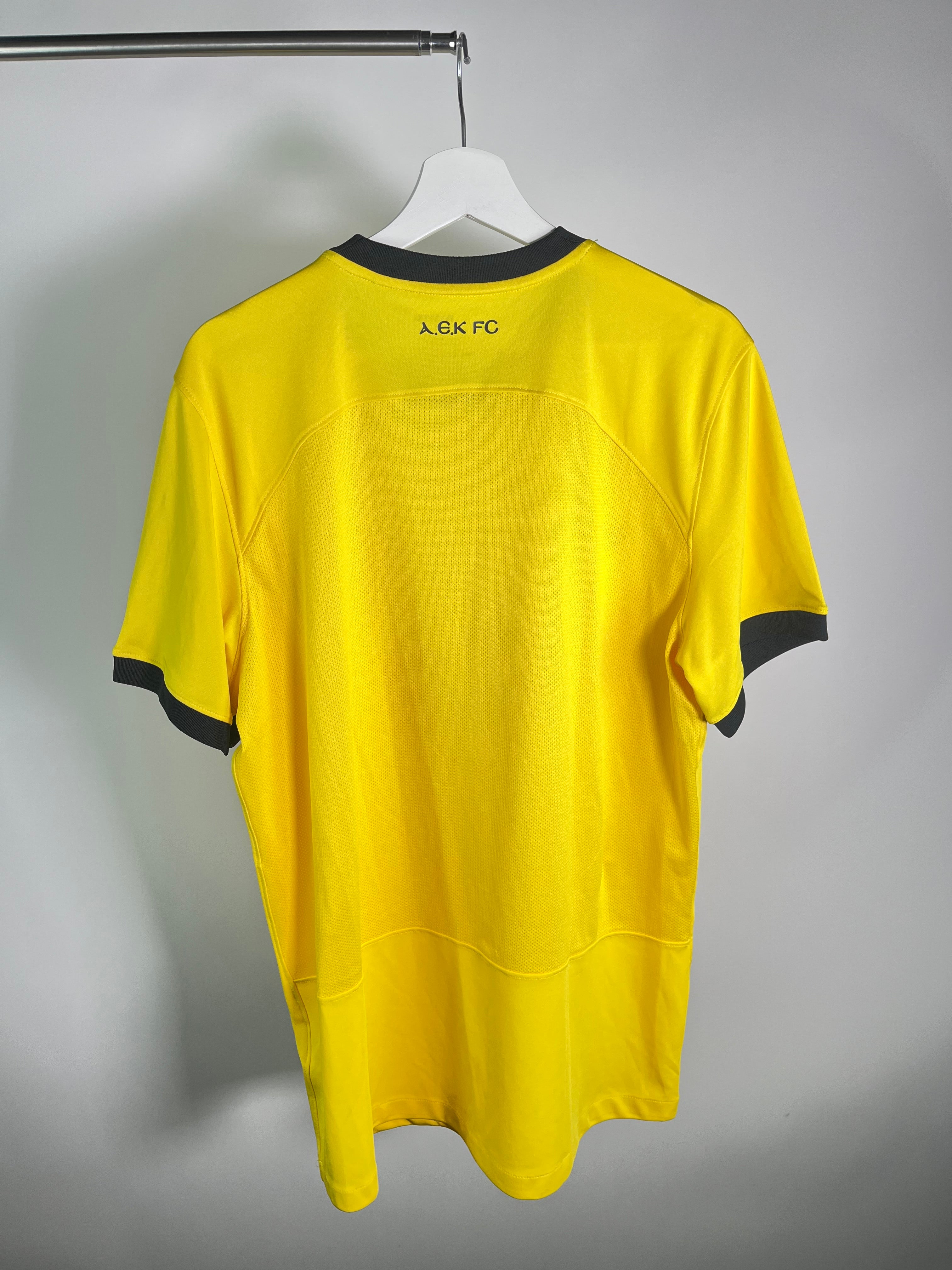 Jersey AEK Atenas Local 2023 2024 (XL)