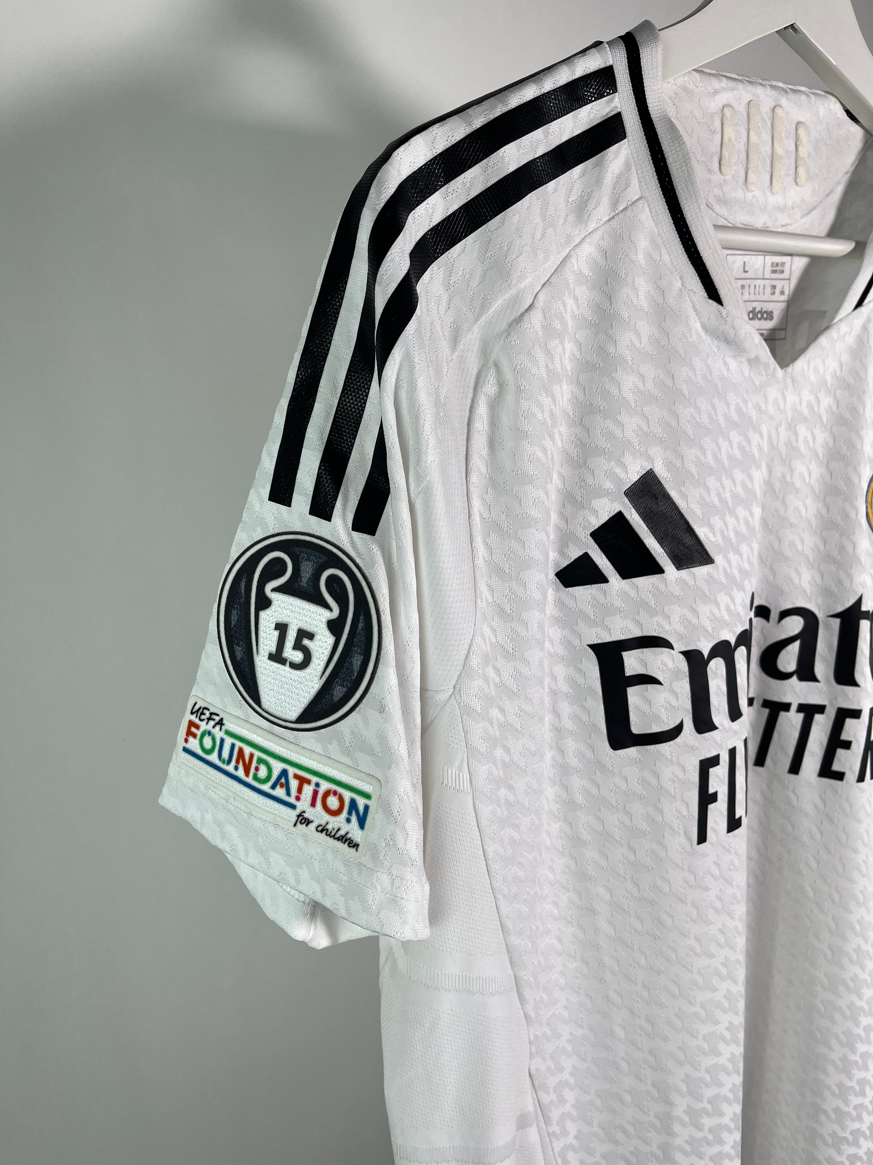 Jersey Real Madrid Local 2024 2025 Versión Jugador Kylian Mbappé (L)