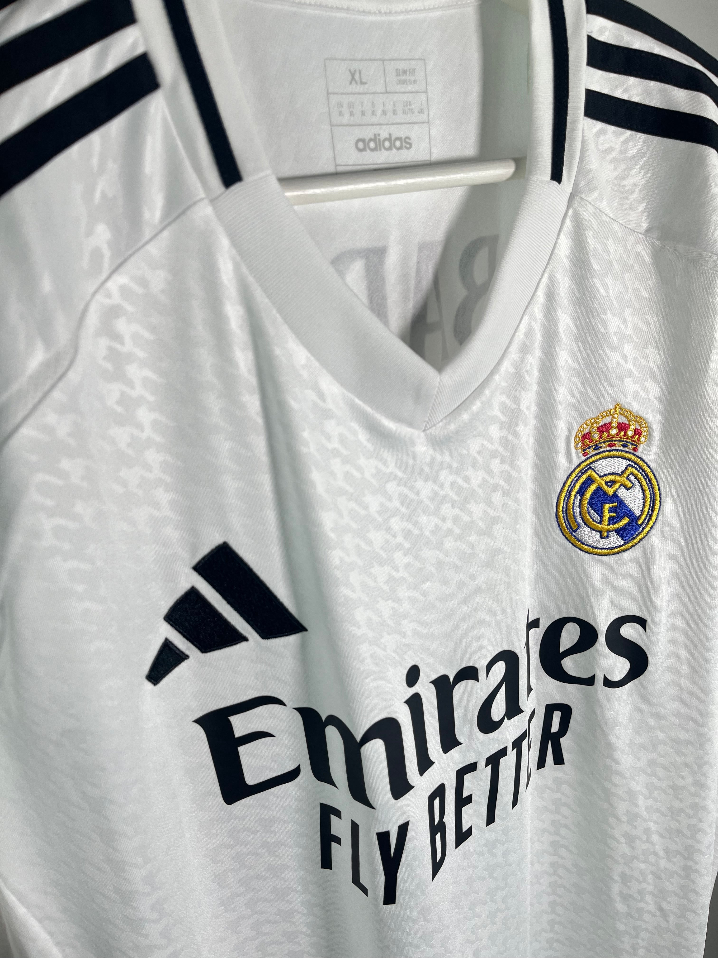 Jersey Real Madrid Local 2024 2025 Kylian Mbappé (XL)