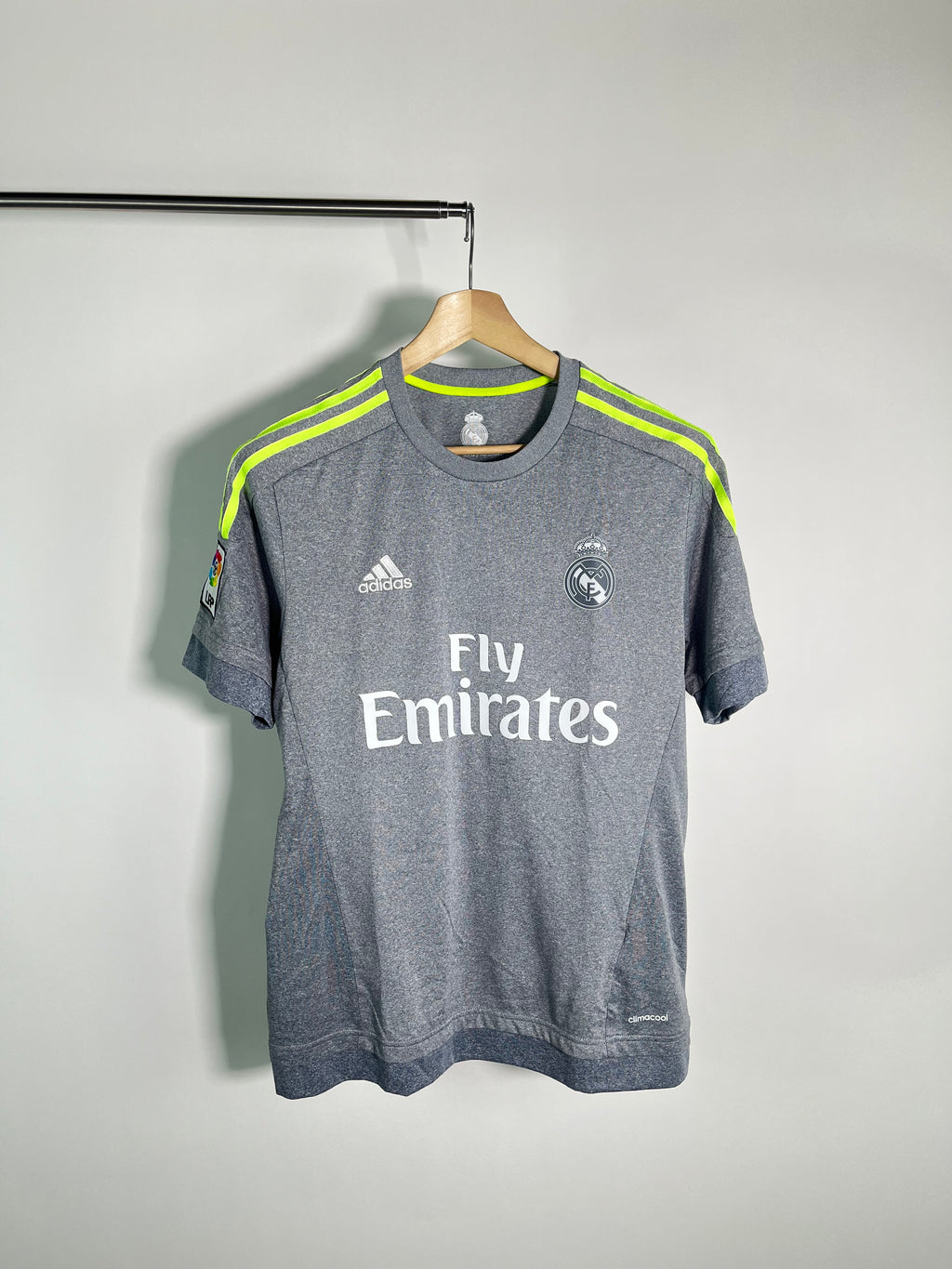Jersey Real Madrid Visita 2015 2016 James Rodríguez (M)