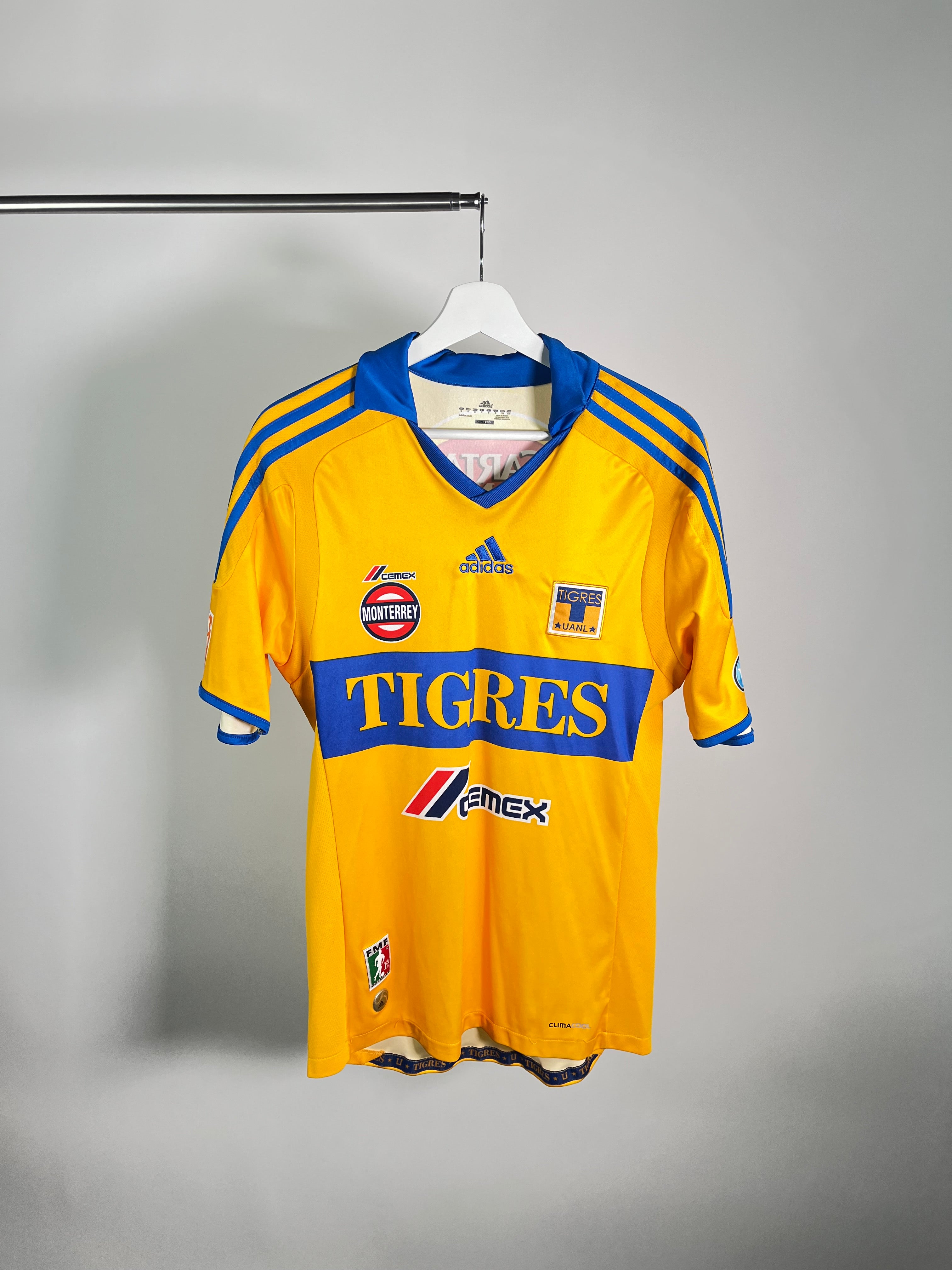 Jersey Tigres Local 2010 2011 (S)