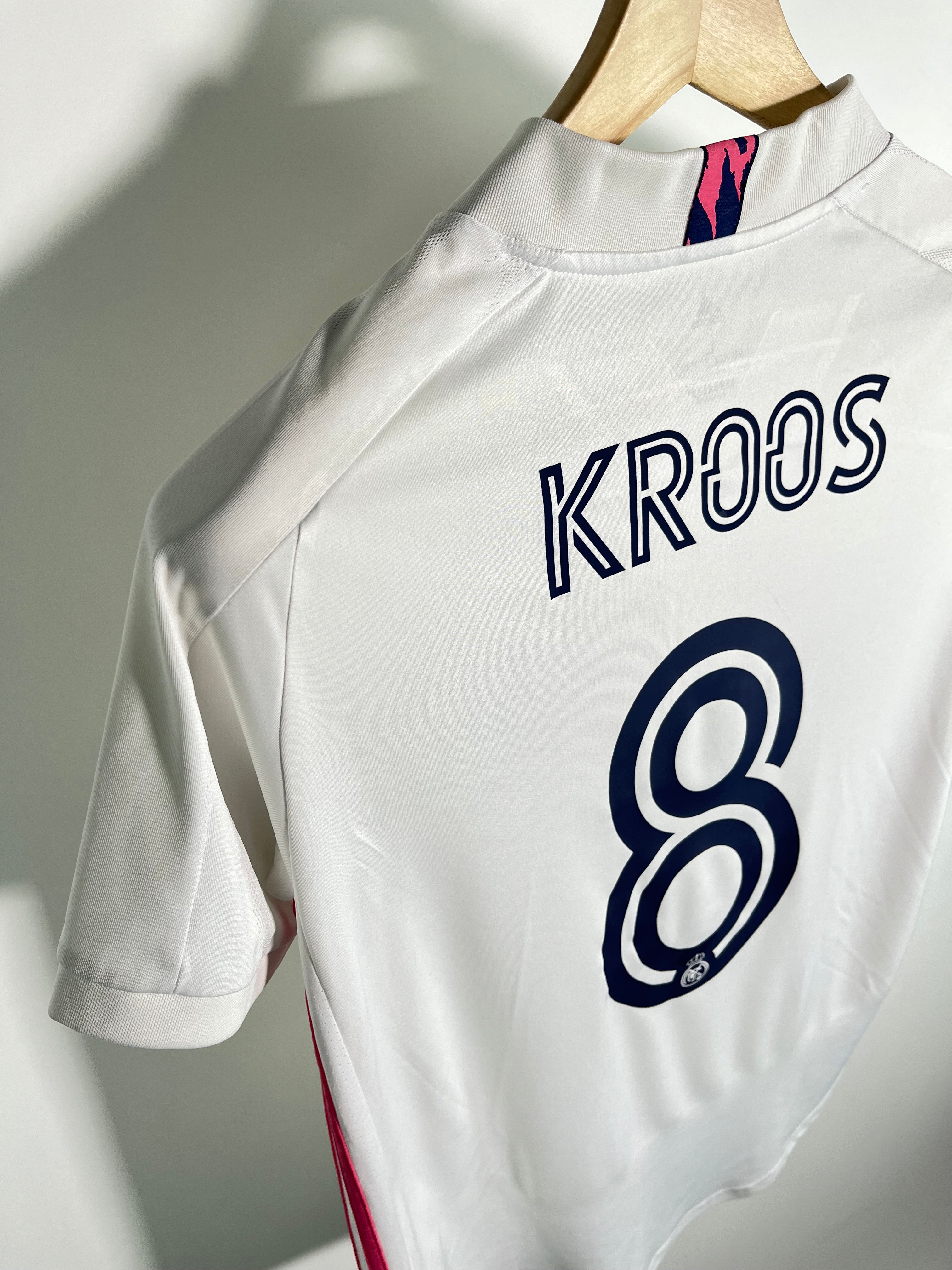 Jersey Real Madrid Local 2020 2021 Toni Kroos (L mujer)