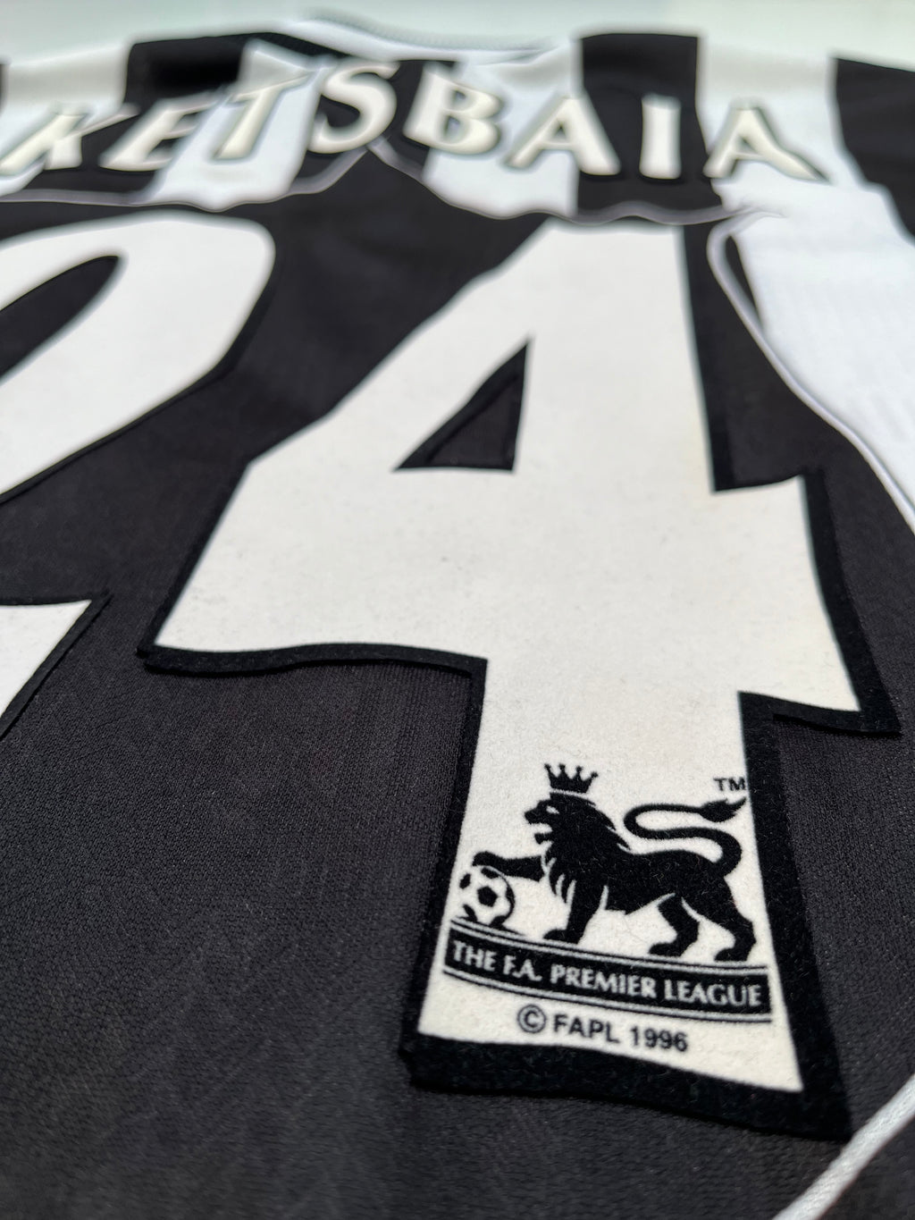 Jersey Newcastle Local 1997 1998 Temur Ketsbaia (M)