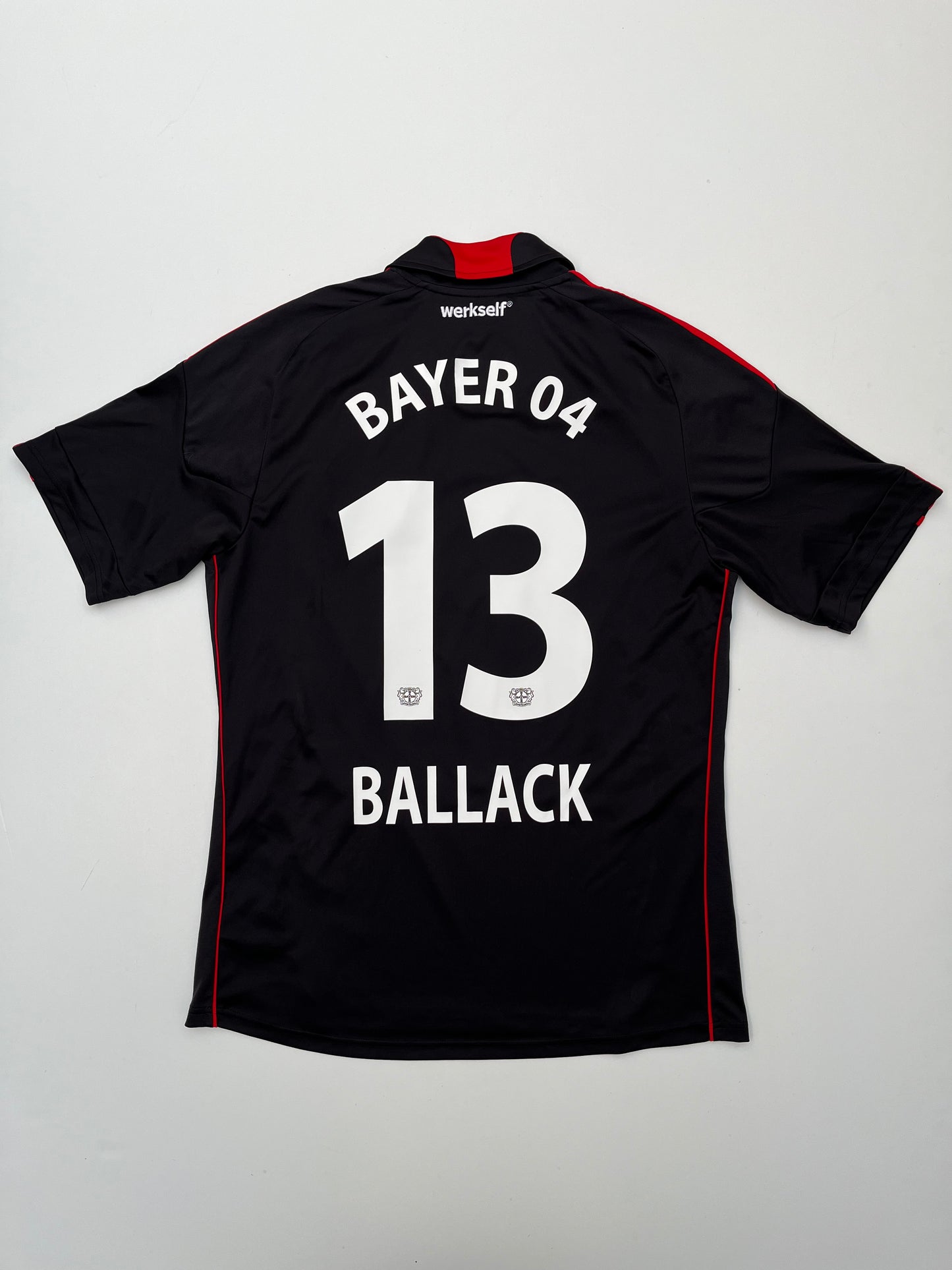 Jersey Bayer Leverkusen Local 2010 2011 Michael Ballack (L)