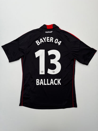 Jersey Bayer Leverkusen Local 2010 2011 Michael Ballack (L)