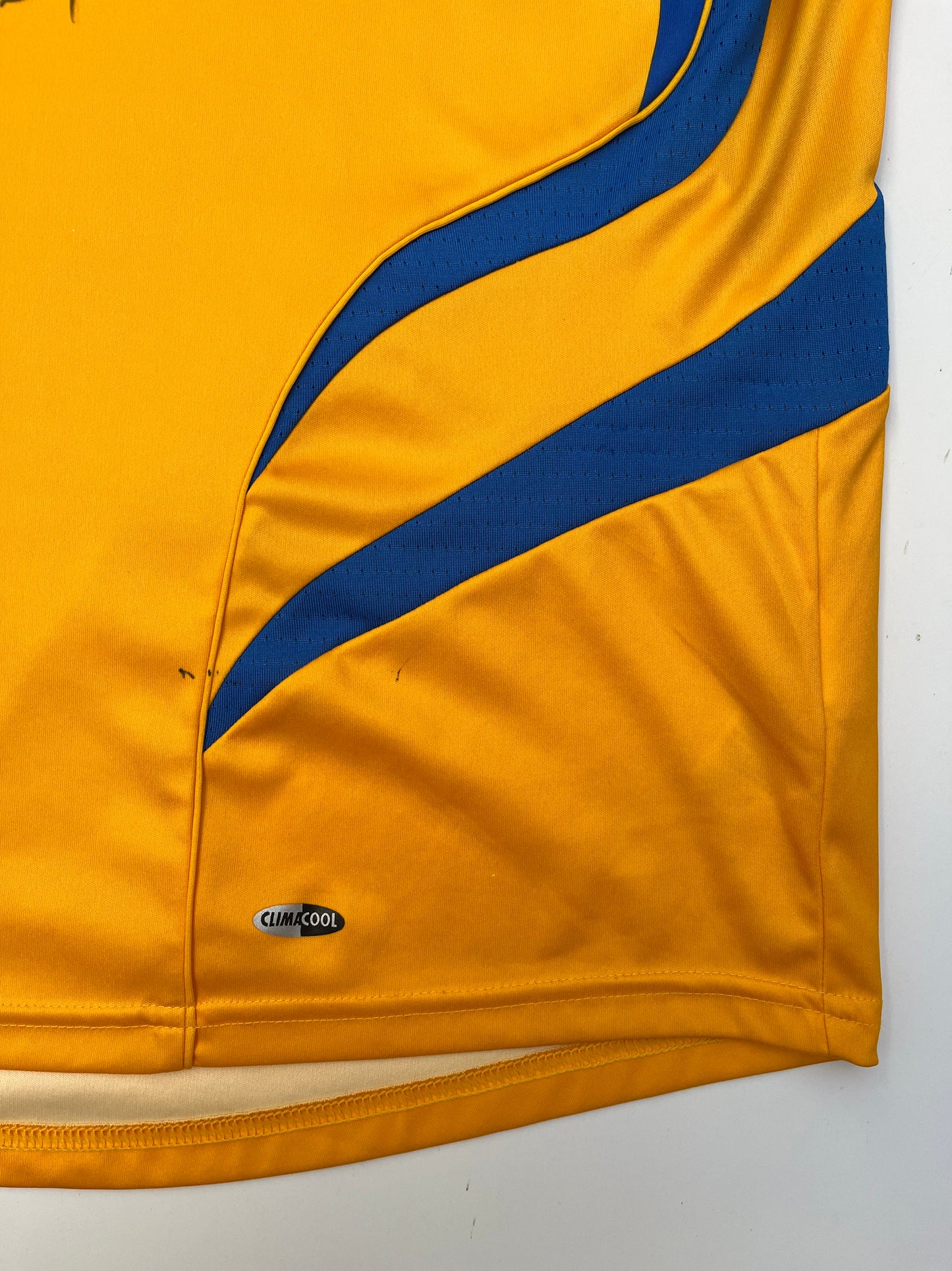 Tigres Home Jersey 2007 2008 Autographed Lucas Lobos (L)