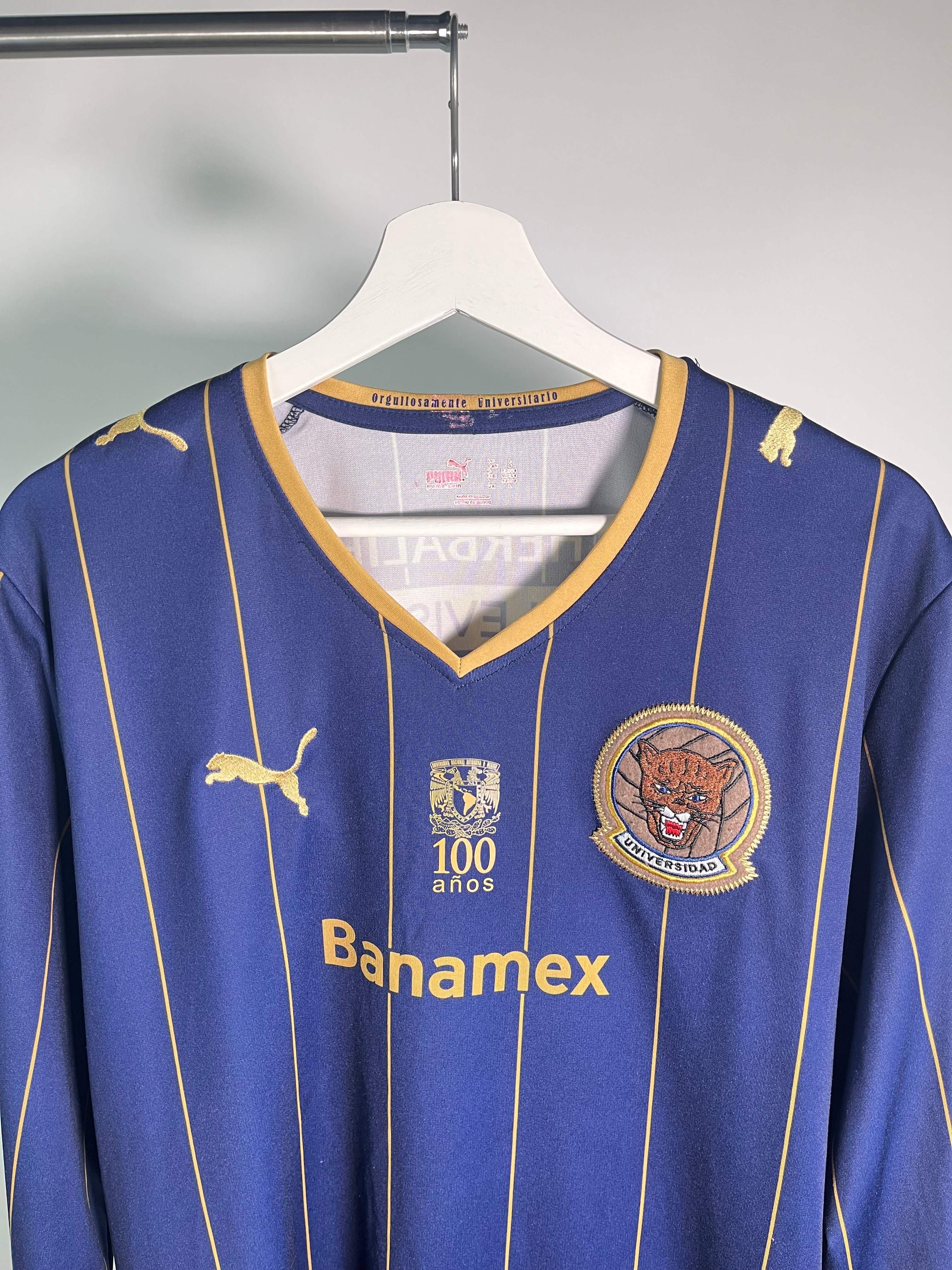 Jersey Pumas Especial 2010 2011 Manga Larga *Conmemorativa Centenario UNAM* (L)