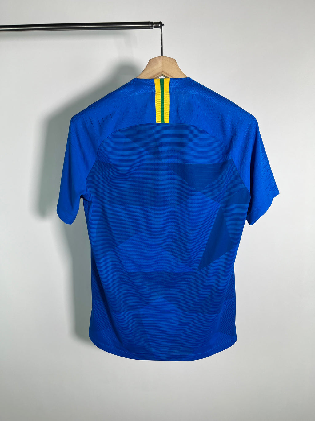 Jersey Brasil Visita 2018 2019 Versión Jugador (M)