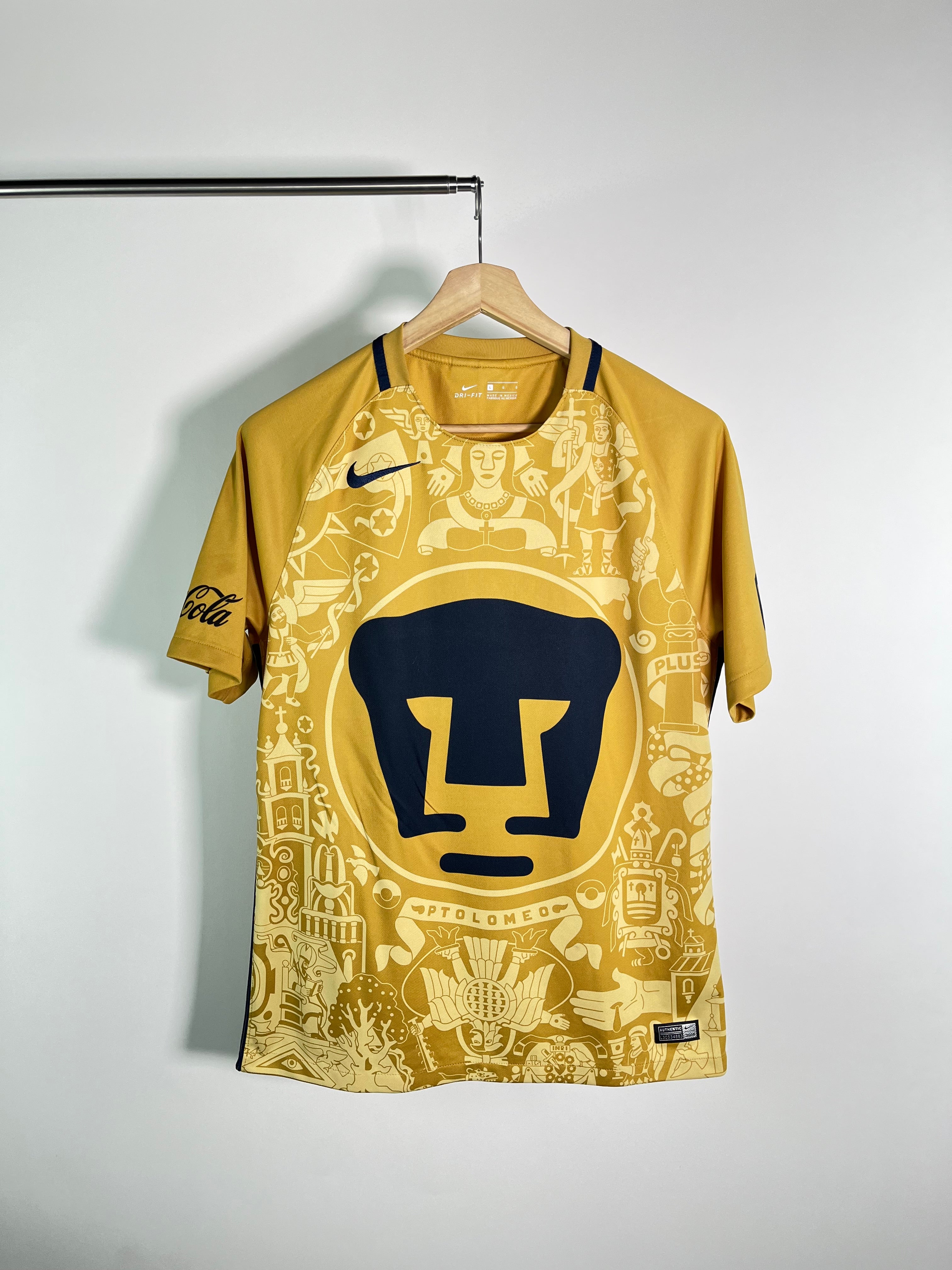Jersey Pumas Local 2016 2017 *Mural* Darío Verón (L)