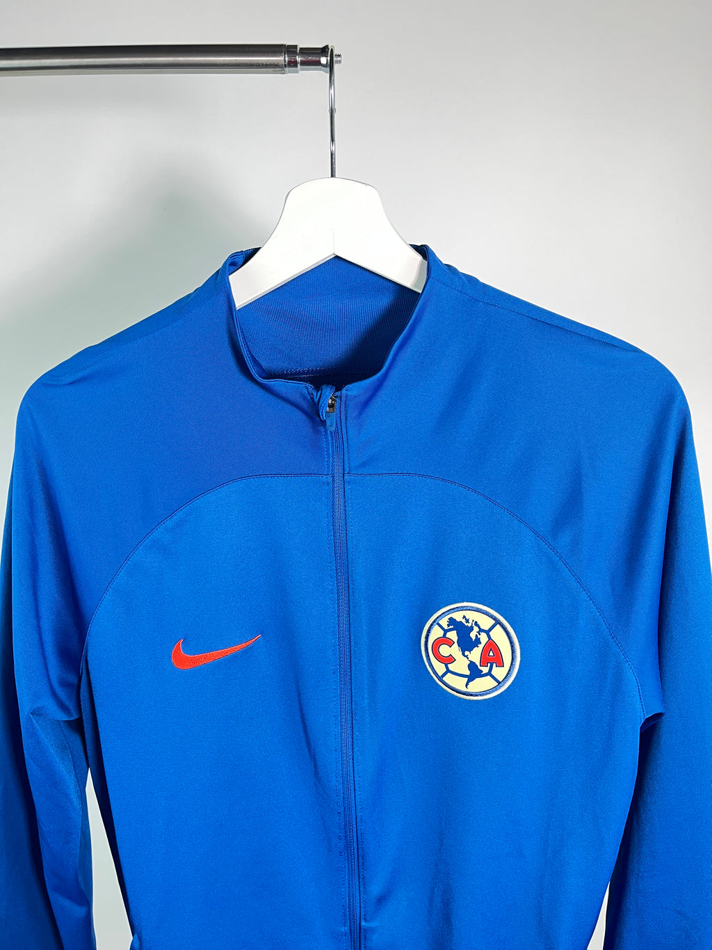 Chamarra Club America 2023 2024 (L Mujer)