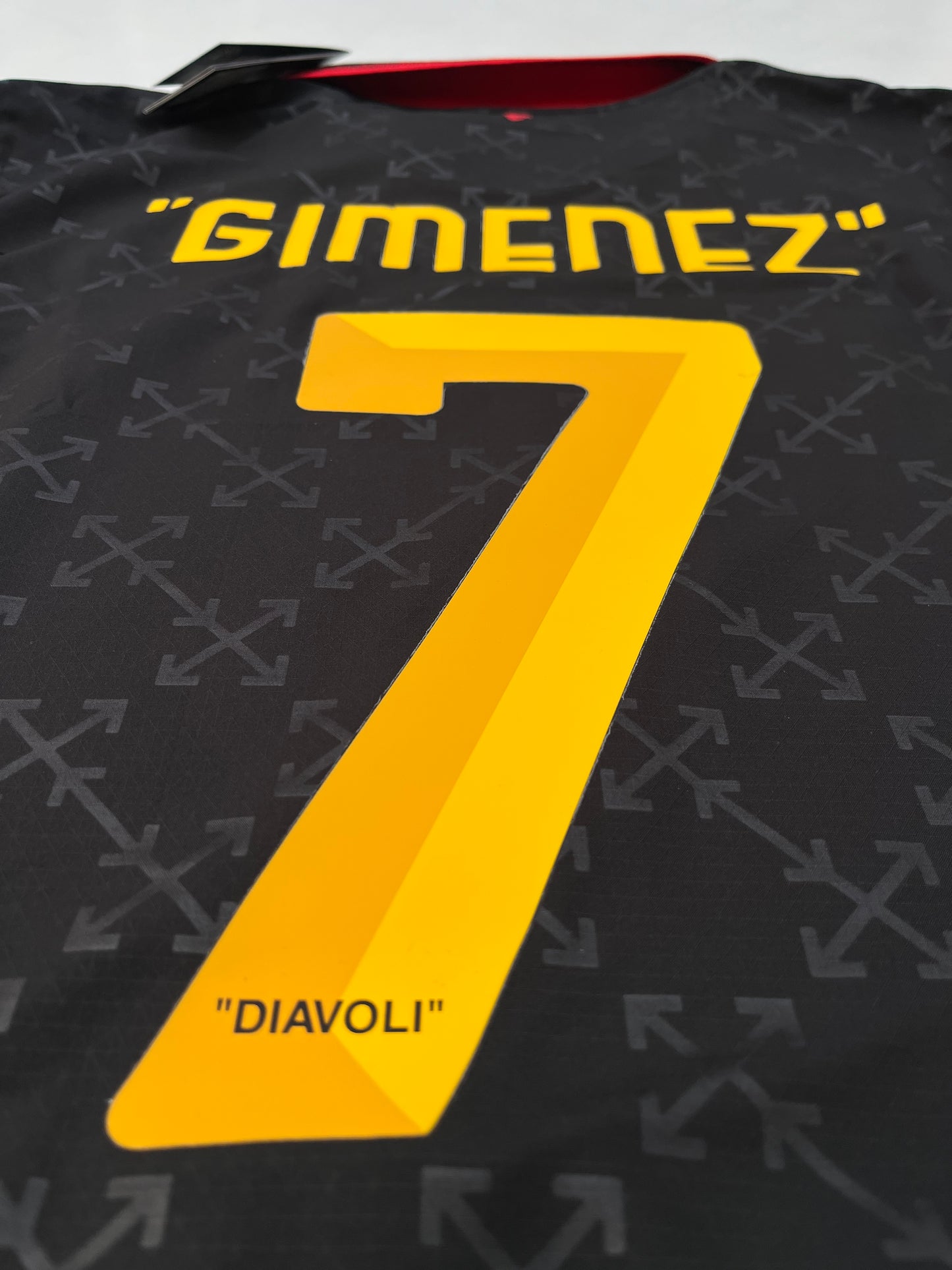 Jersey AC Milan Cuarta 2024 2025 OFF White Versión Jugador Con Caja Santiago Giménez (L)