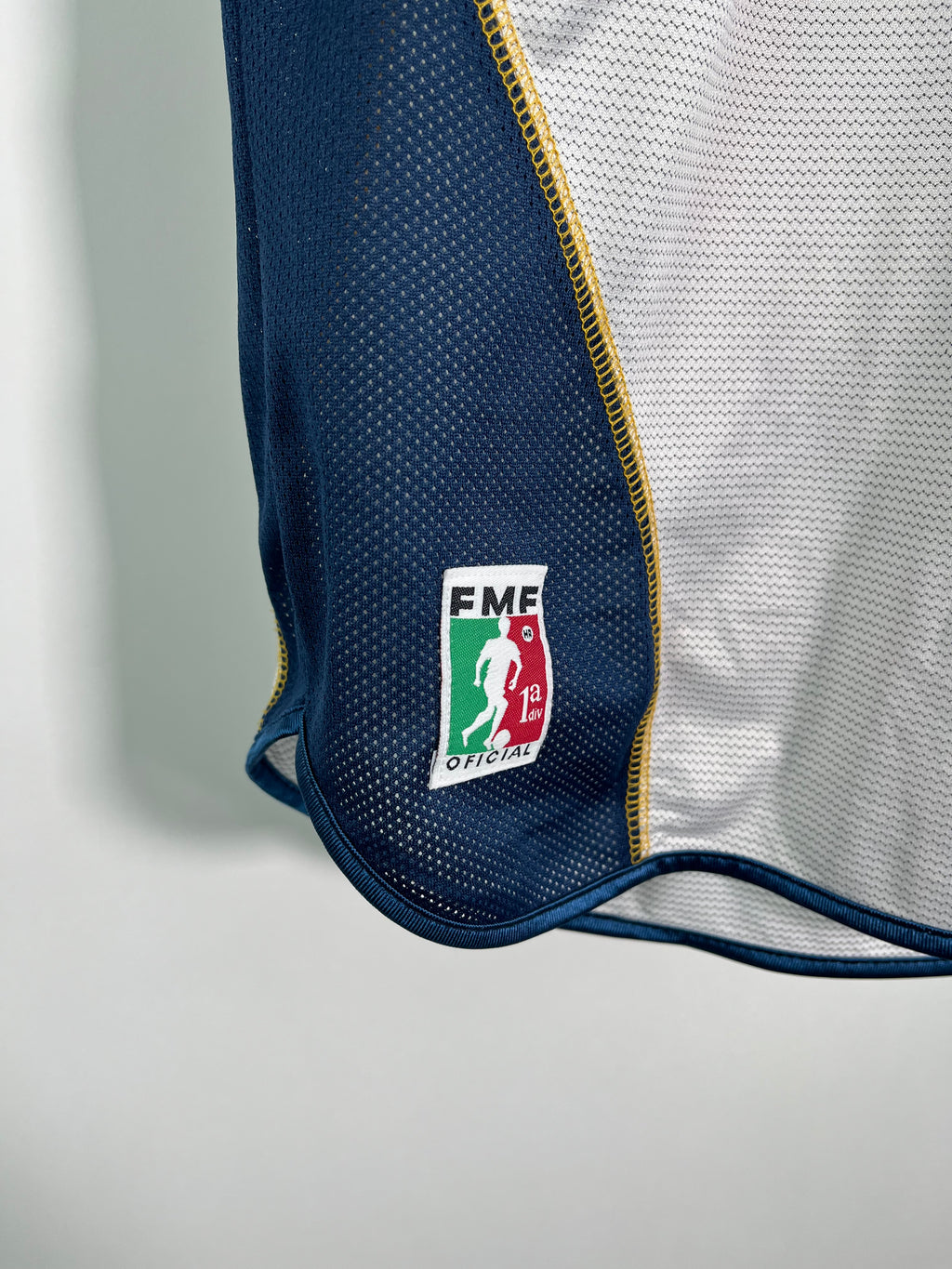 Jersey Pumas Local 2004 2005 Darío Verón (L)