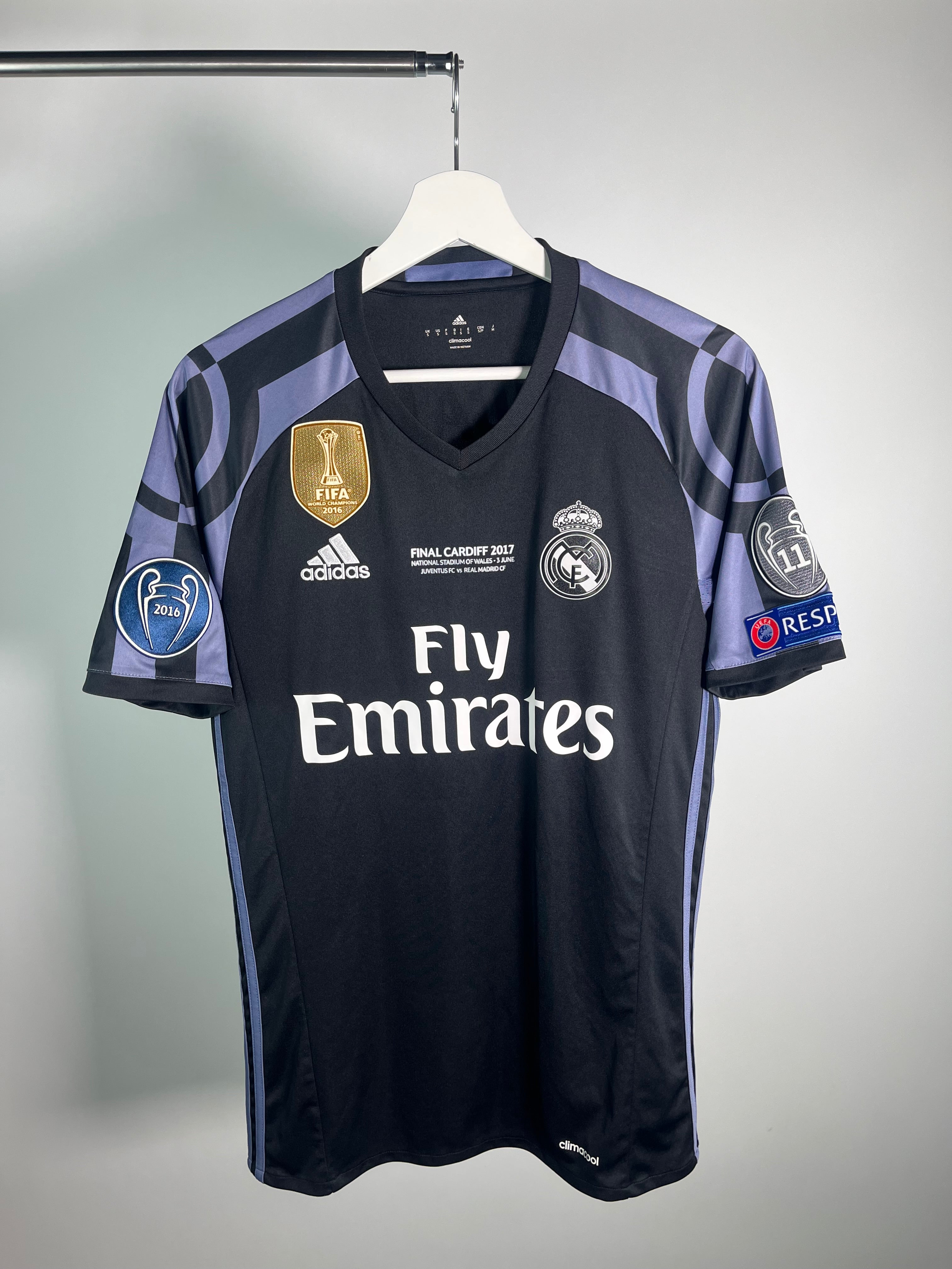 Jersey Real Madrid Visita 2016 2017 Match Detail vs Juventus Zinedine Zidane (S)