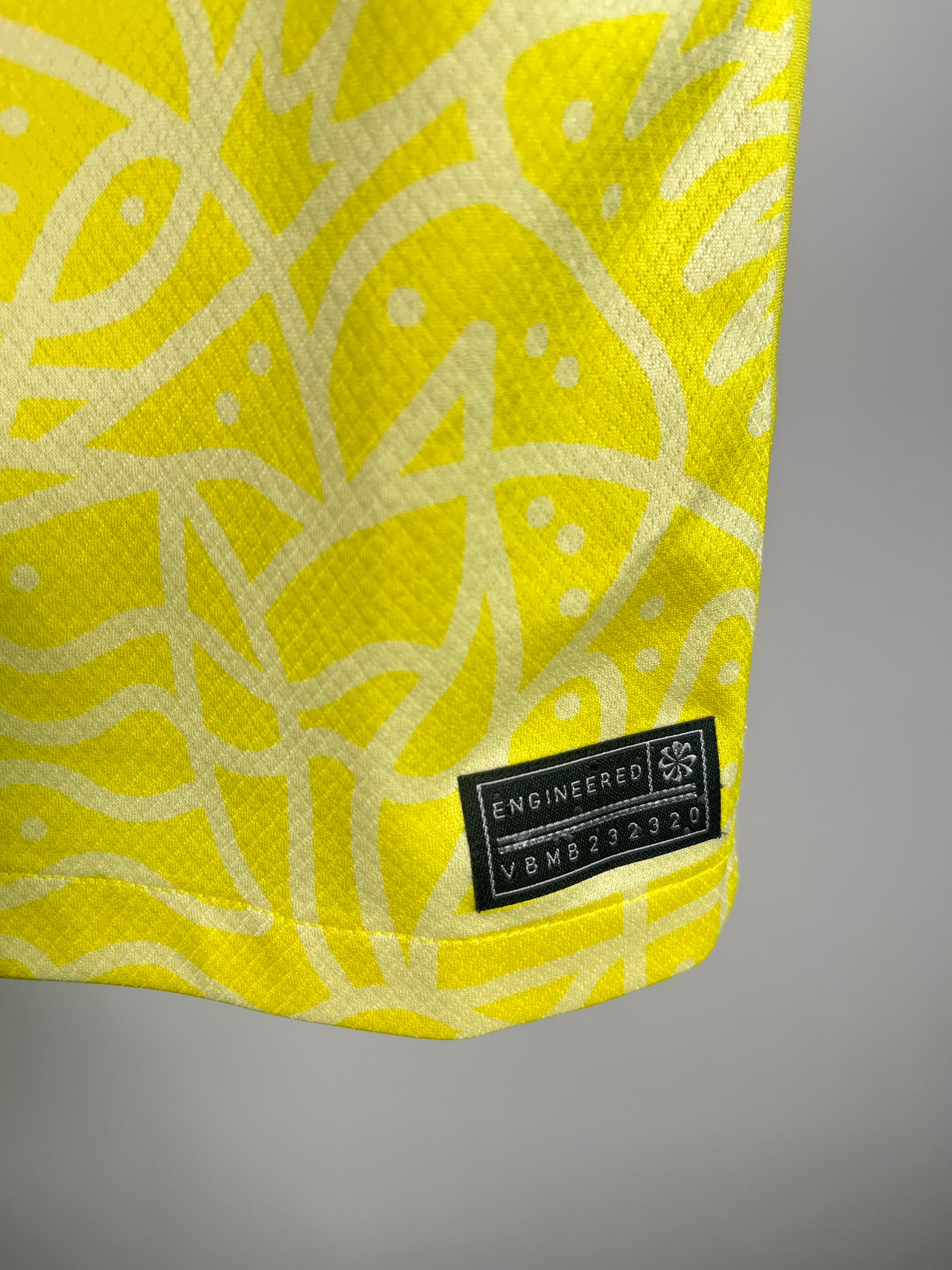 Jersey Brasil Local 2024 2026 (L Mujer)