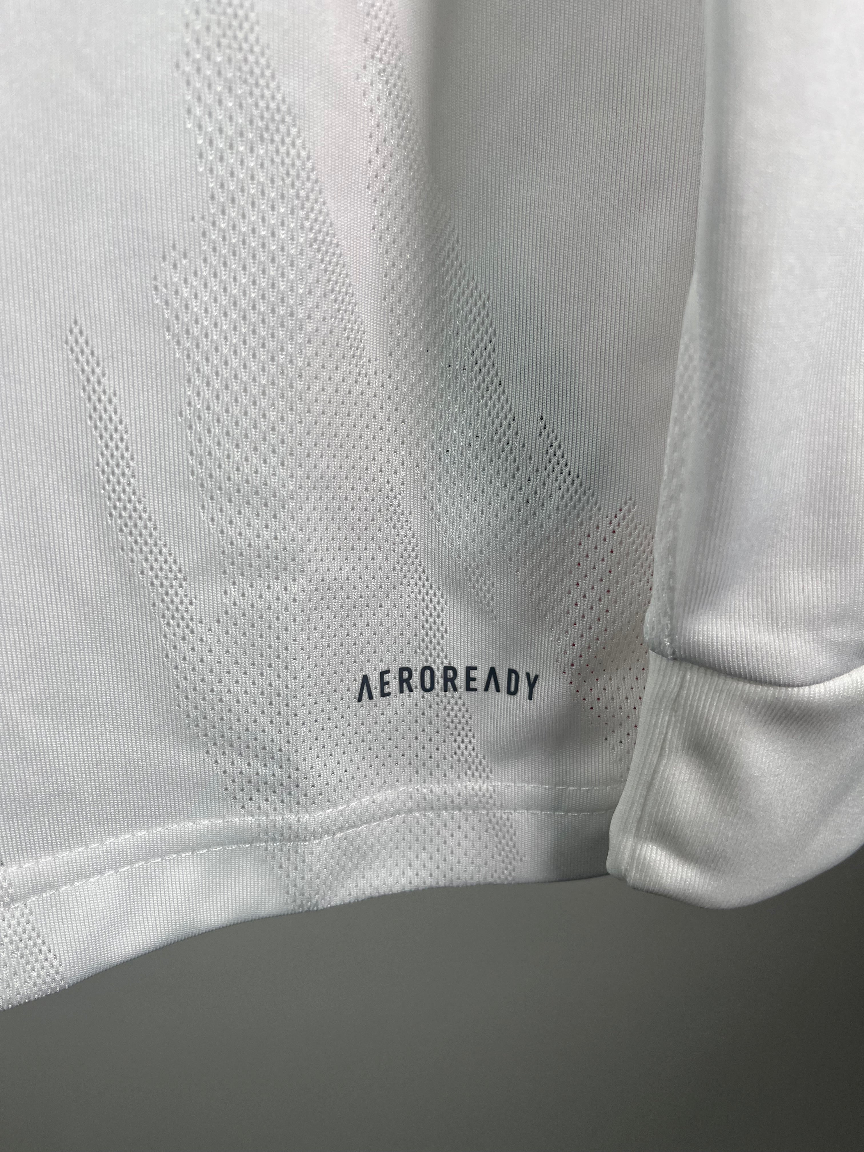 Jersey Real Madrid Local *Champions League* 2020 2021 Manga Larga Karim Benzema (M)