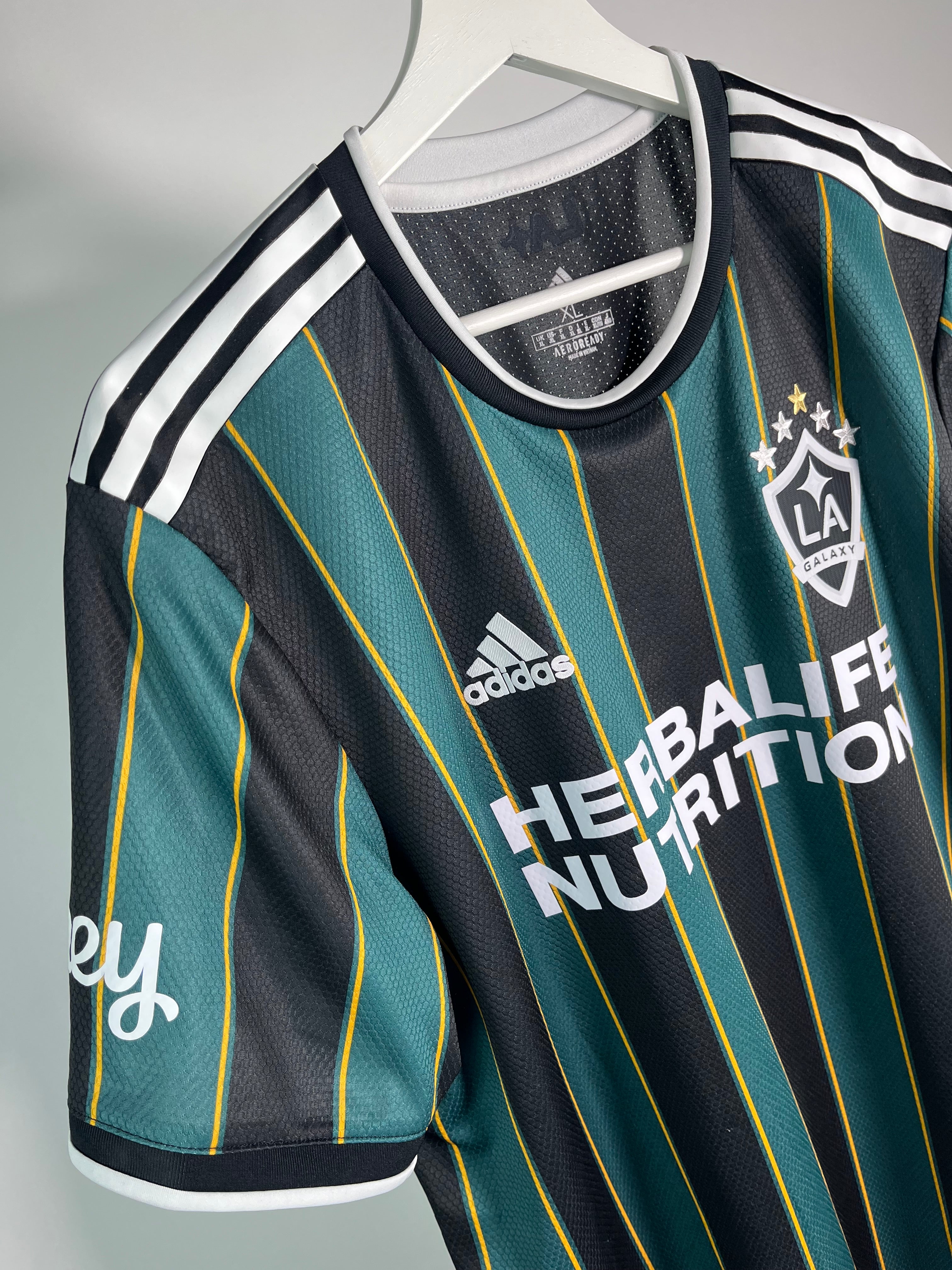Jersey LA Galaxy Visita 2021 2022 Versión Jugador Chicharito (XL)